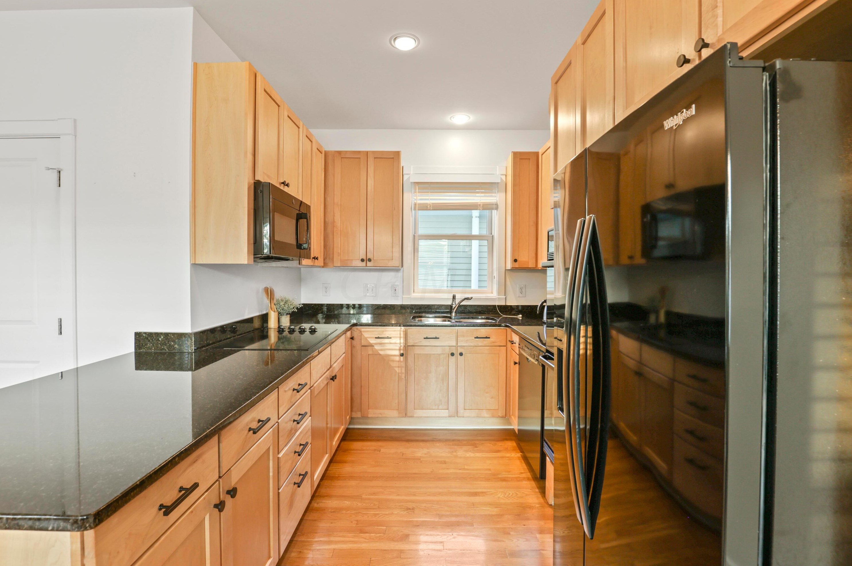 149 4 Ave, Columbus OH 43201-3566 exterior