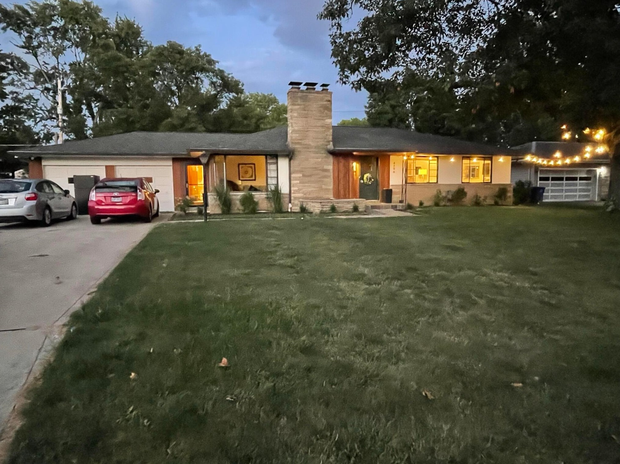 4296 Lawnview Dr, Columbus, OH 43214