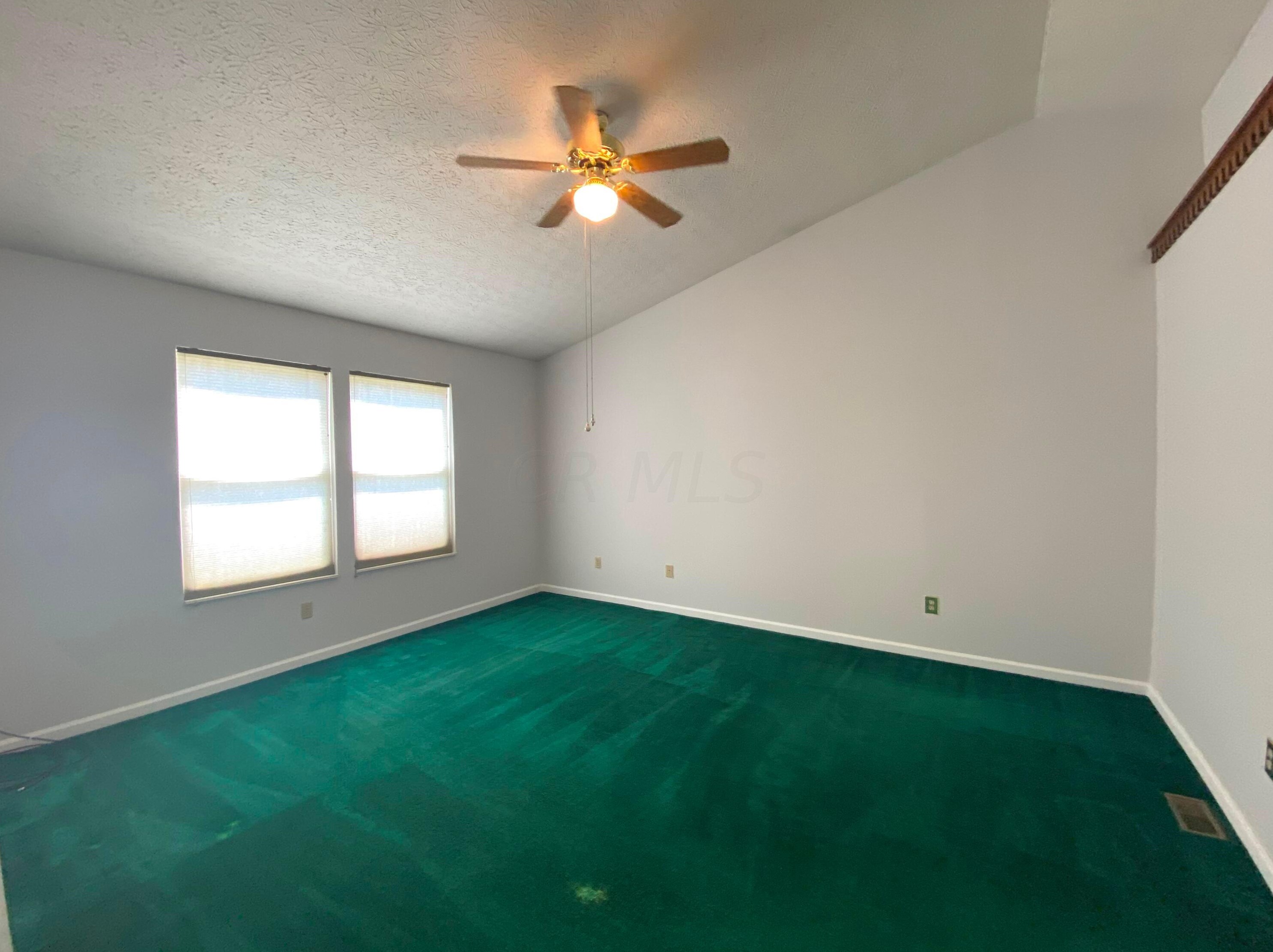 279 Marjoram Dr, Columbus OH 43230-7026 exterior