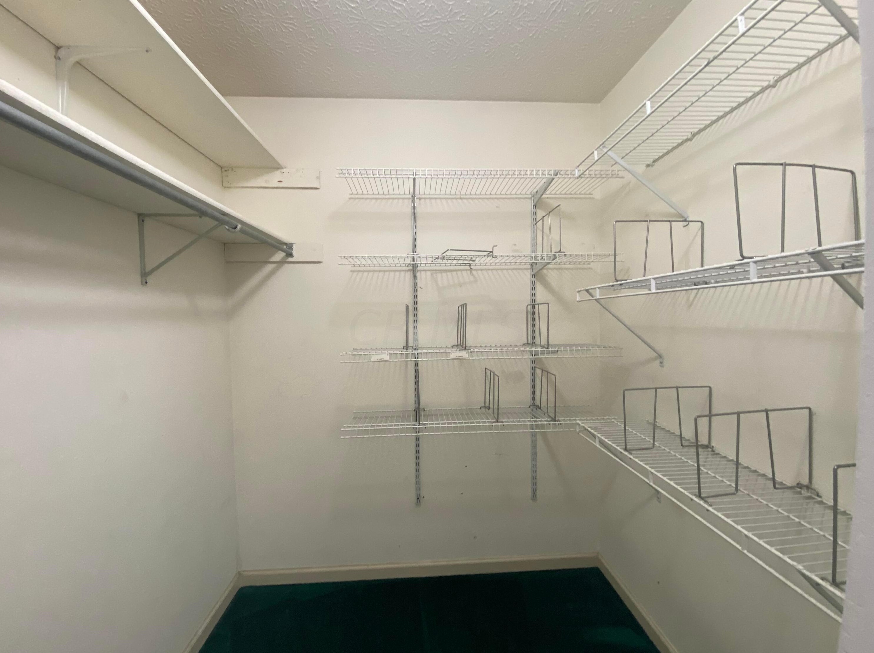 279 Marjoram Dr, Columbus OH 43230-7026 exterior