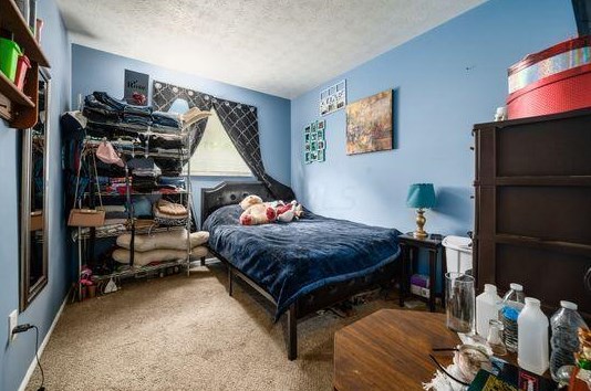 2141 Cornell St, Columbus OH  43219-3518 exterior