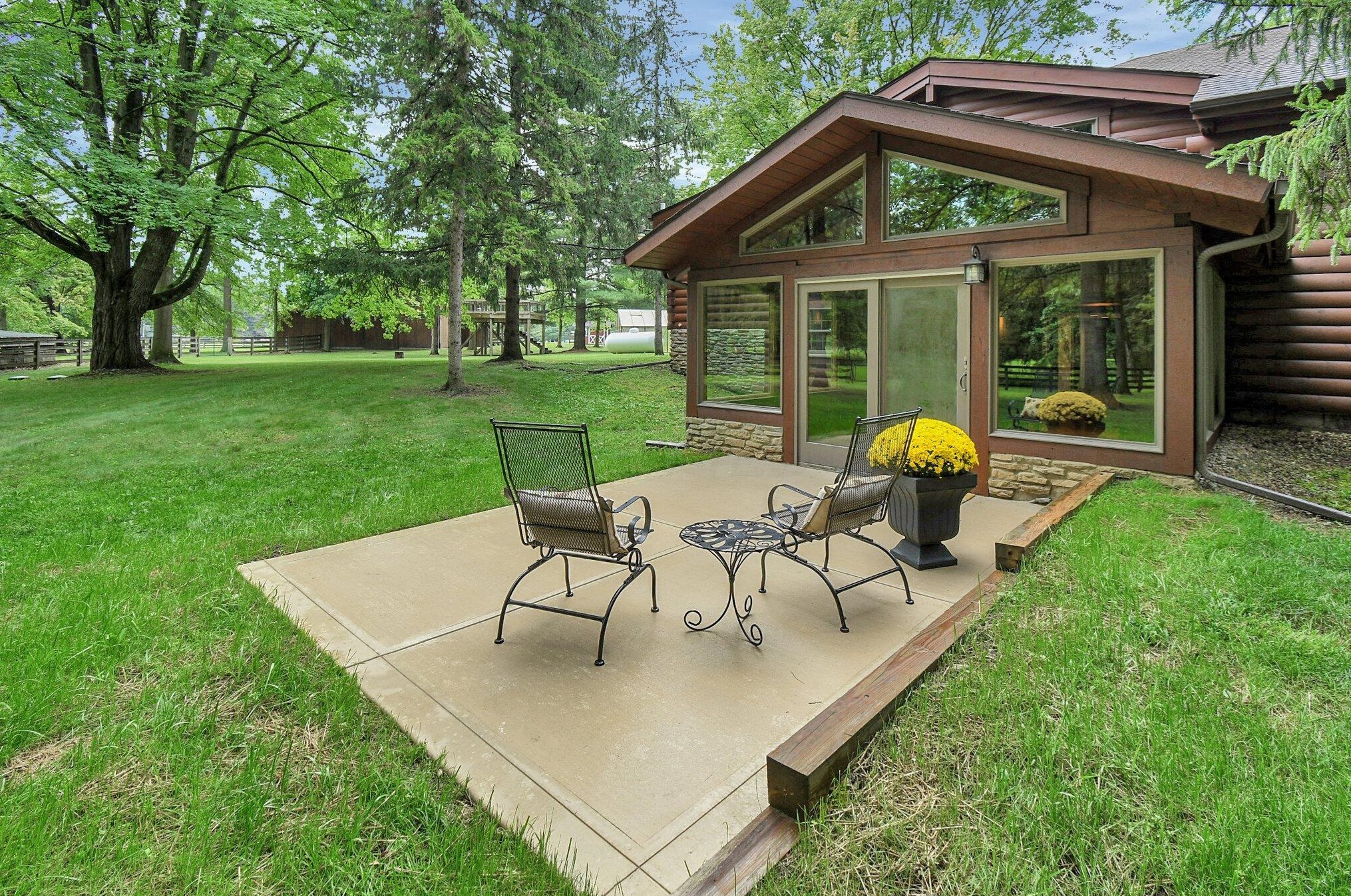 1001 Eckard Rd, Centerburg OH  43011-9728 exterior