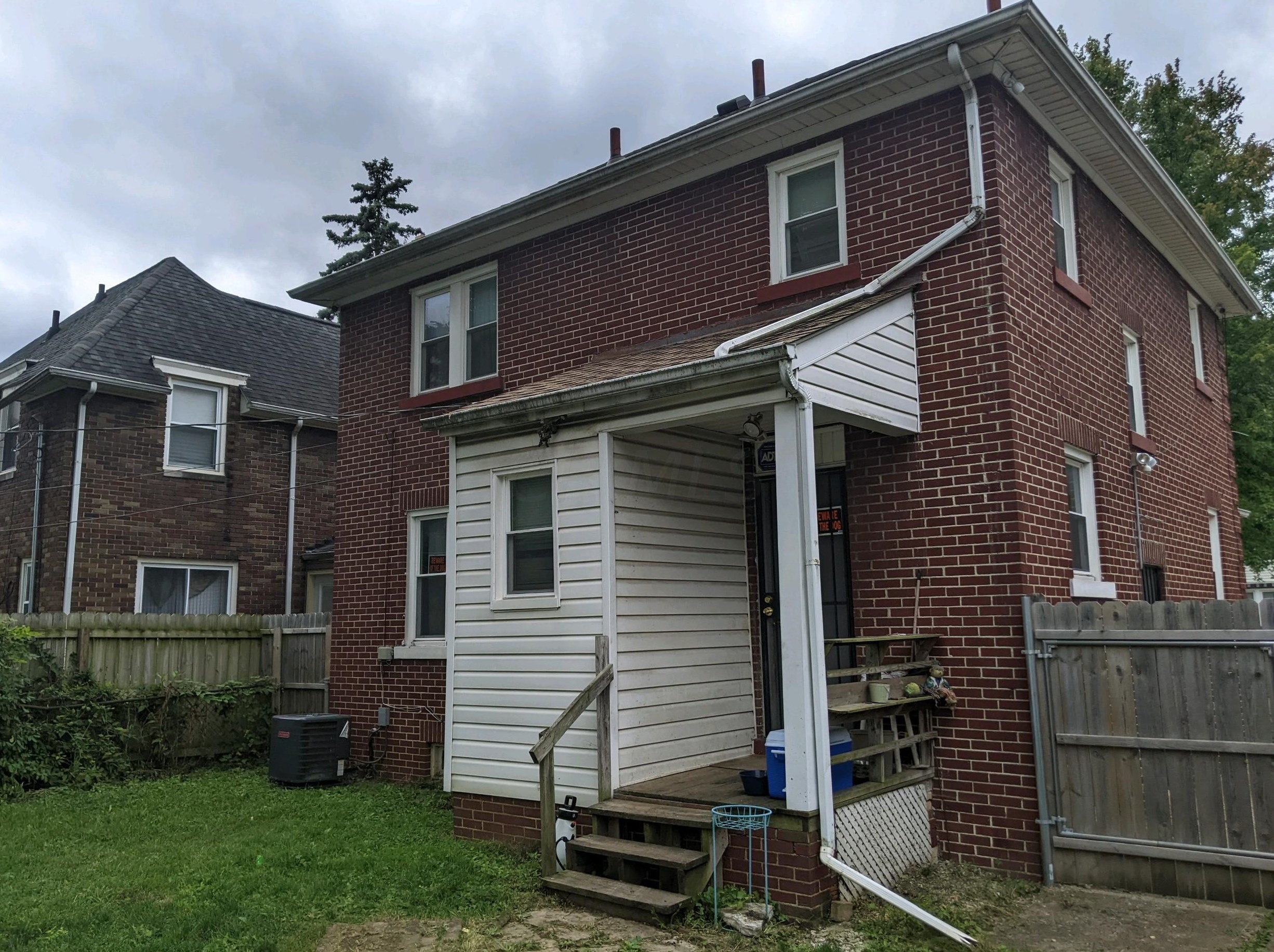 962 Lilley Ave, Columbus, OH 43206-1732