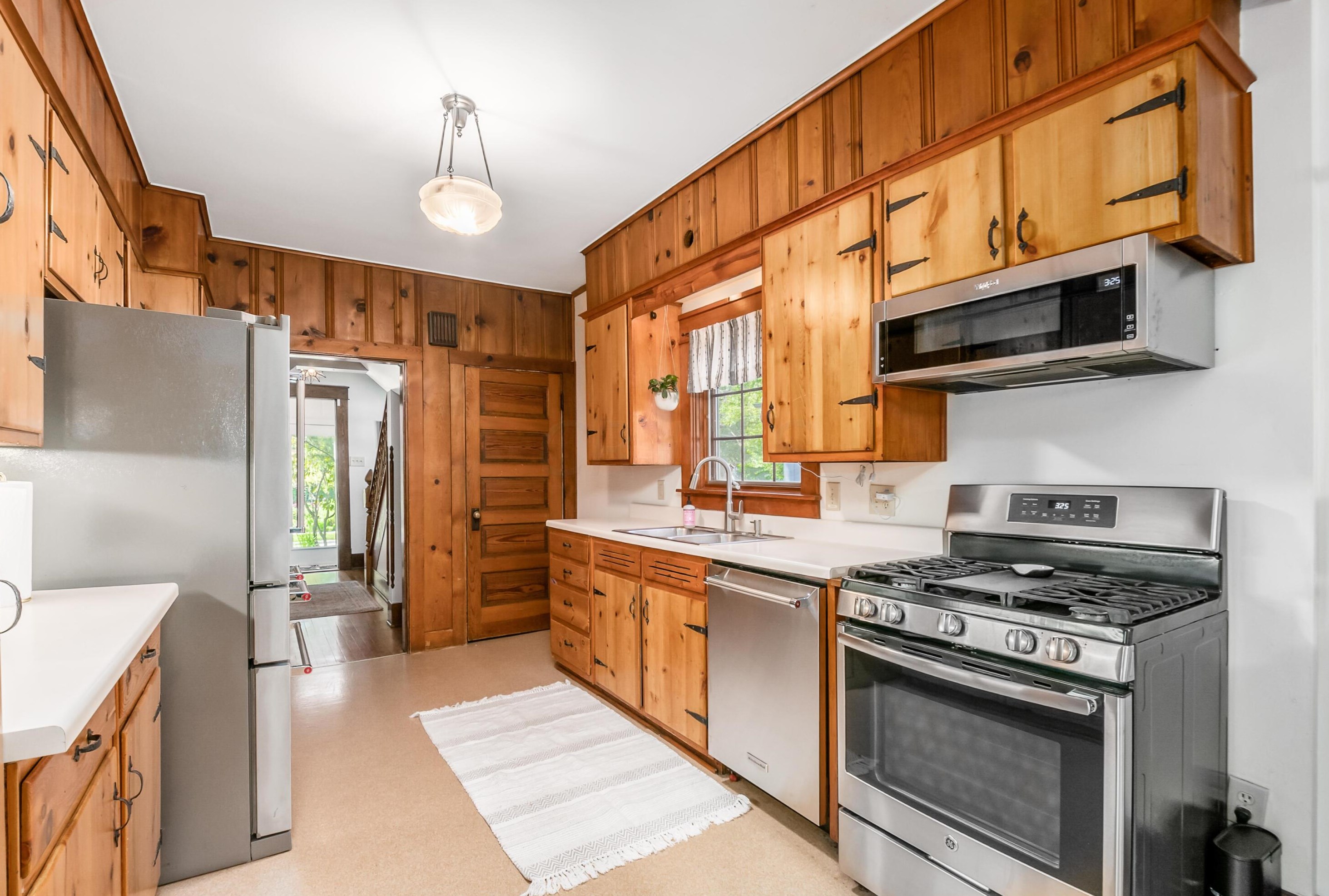 1130 Westwood Ave, Columbus OH 43212-3240 exterior