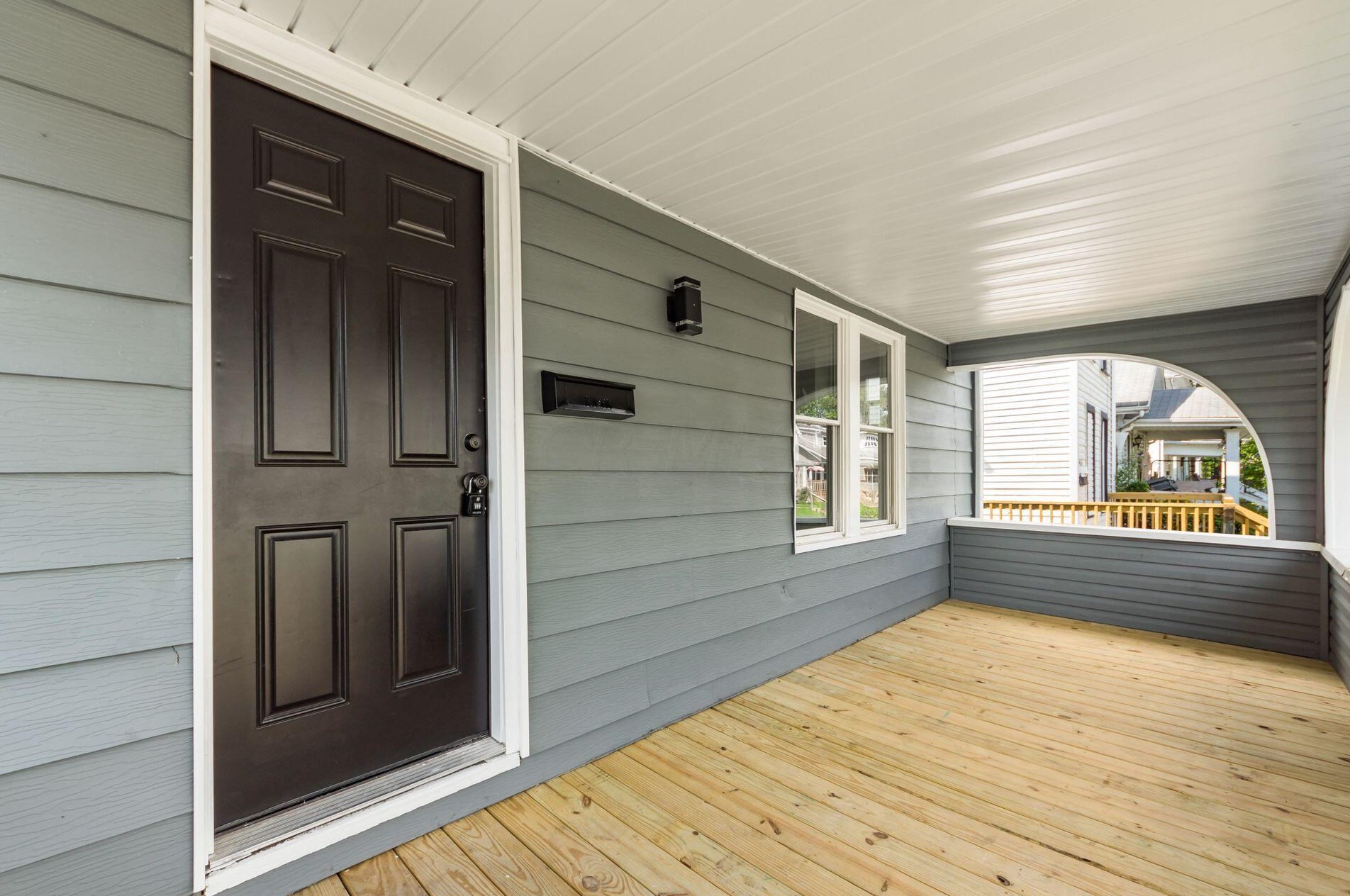 467 Warren Ave, Columbus, OH 43204-3470