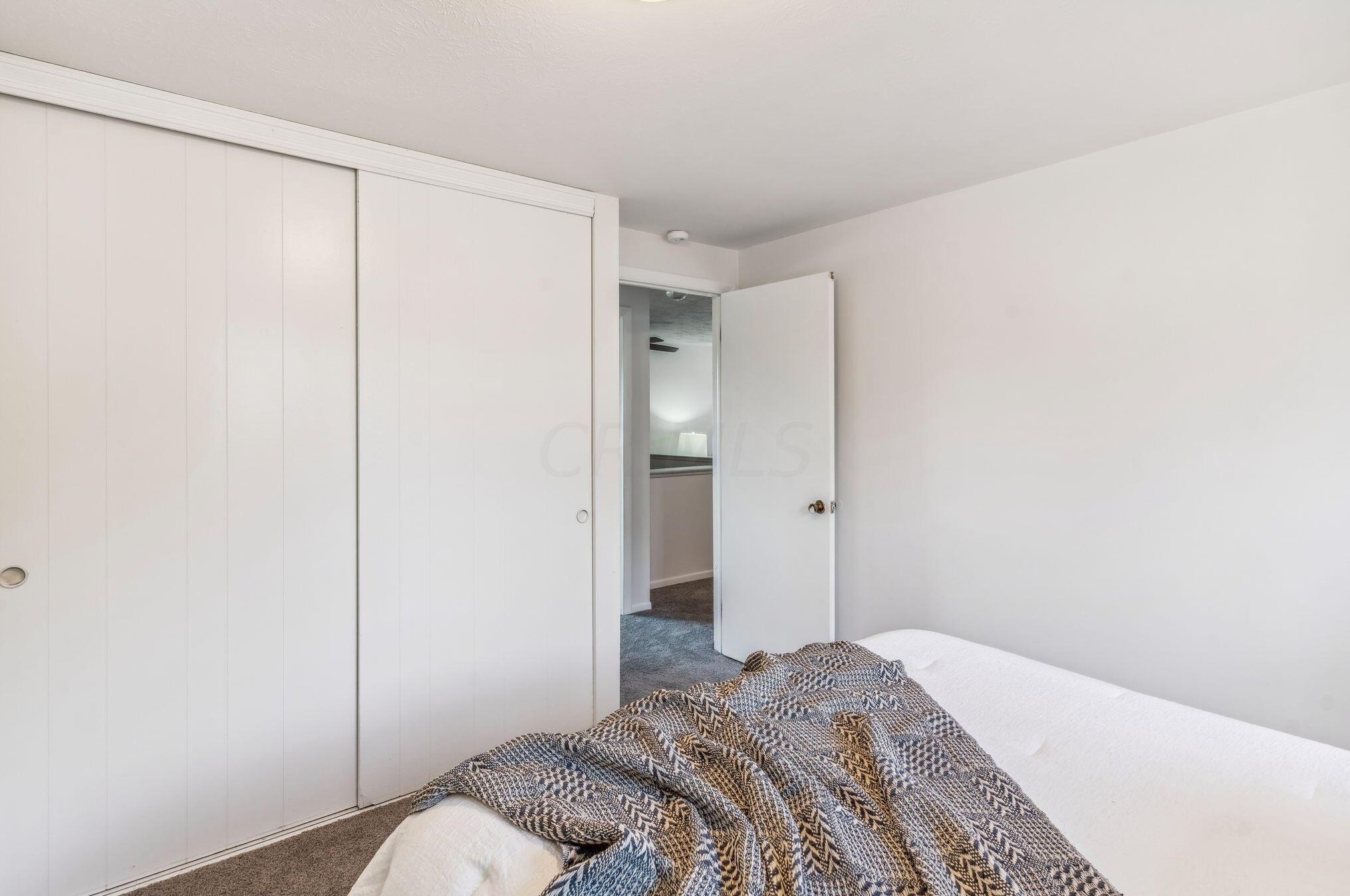 5178 Rutledge Dr, Columbus OH 43232-5856 exterior