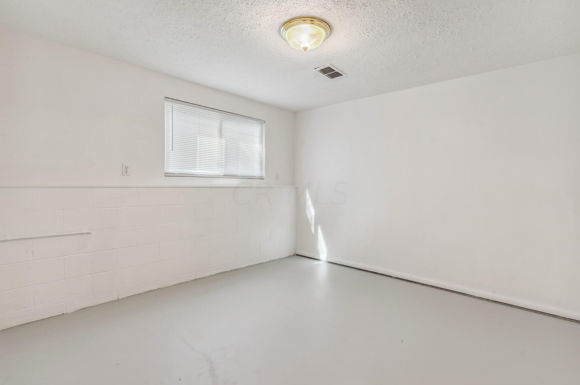 5178 Rutledge Dr, Columbus OH 43232-5856 exterior