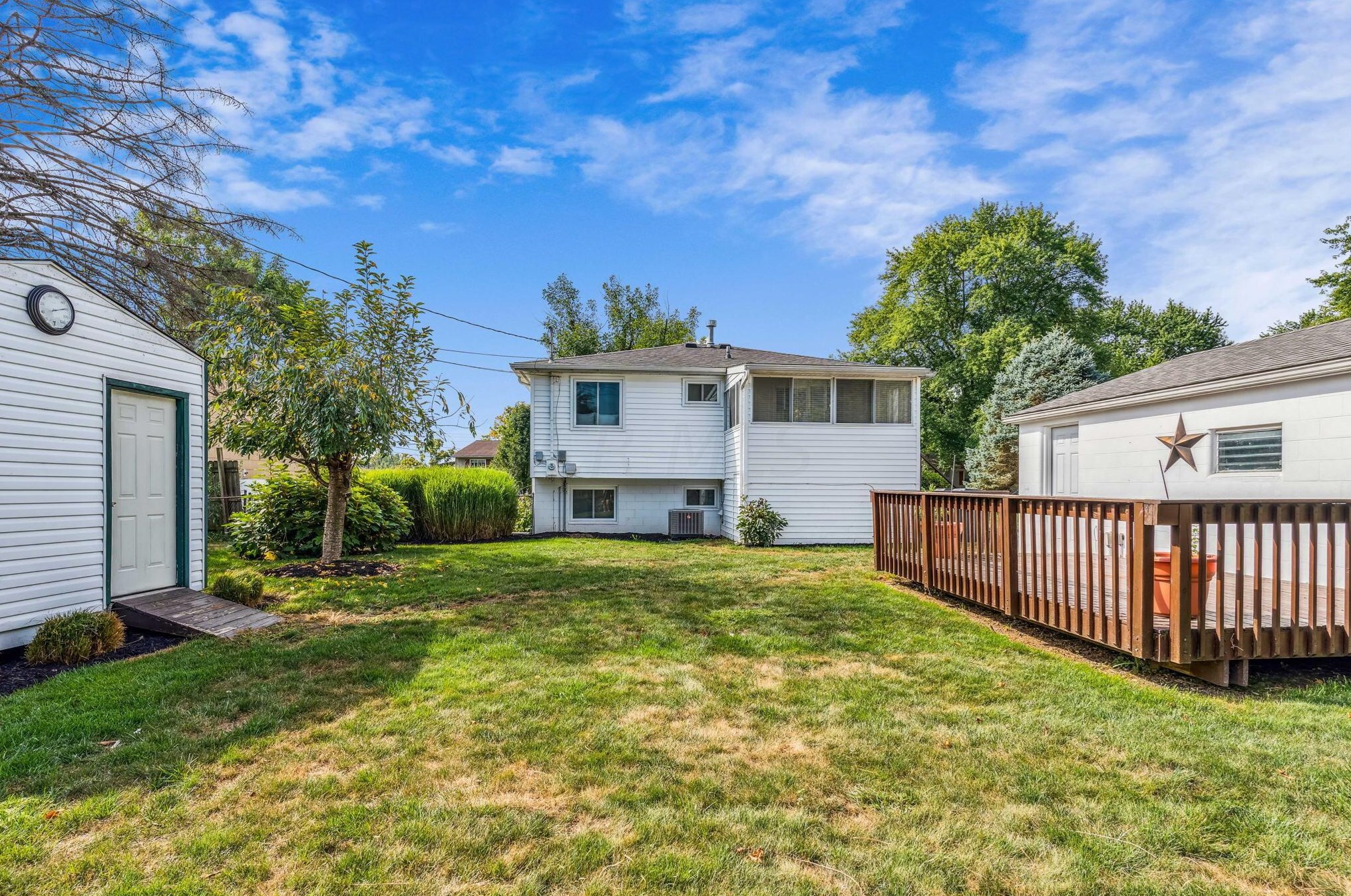 5178 Rutledge Dr, Columbus OH 43232-5856 exterior