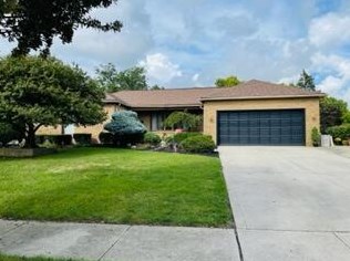 2188 Presley Dr, Darbydale, OH 43123-3628
