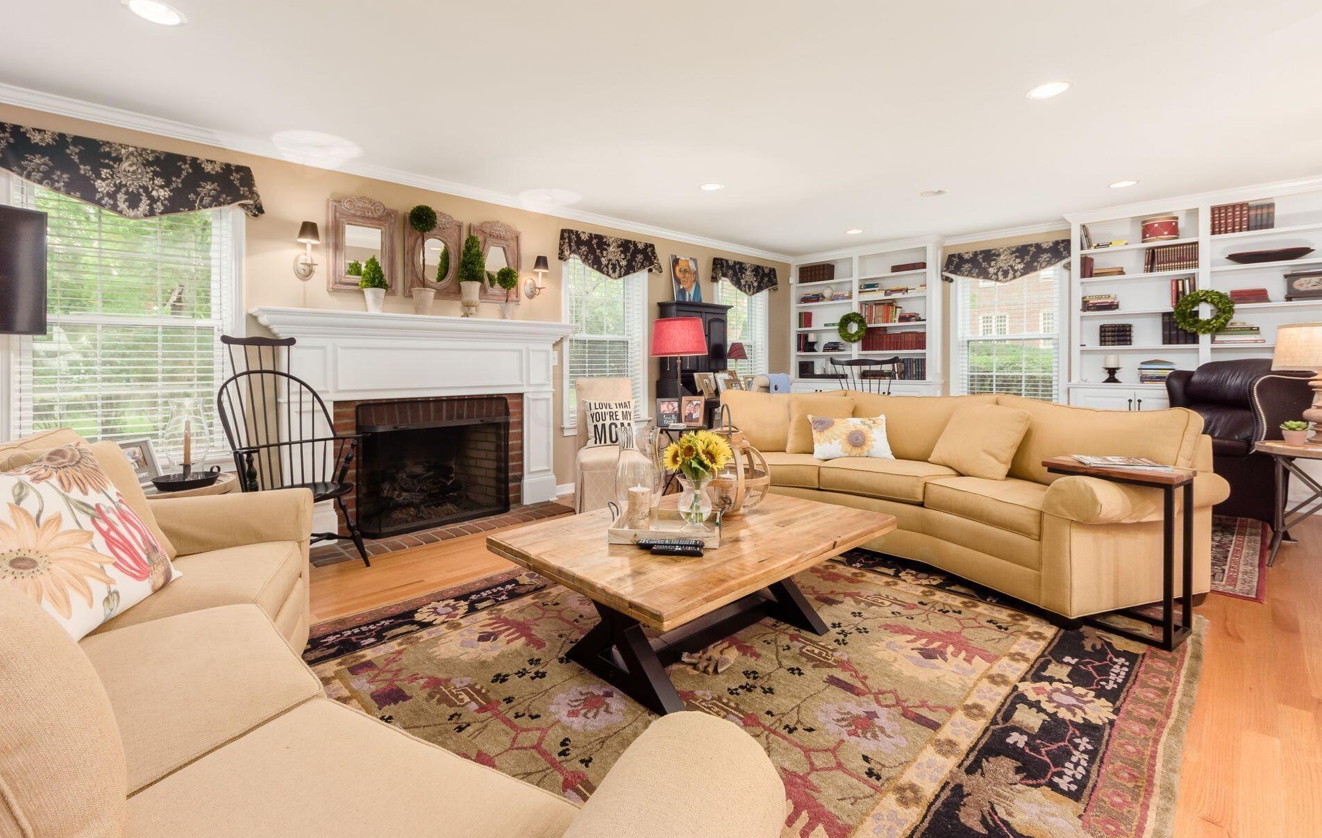 782 Hartford St, Columbus OH 43085-3113 exterior