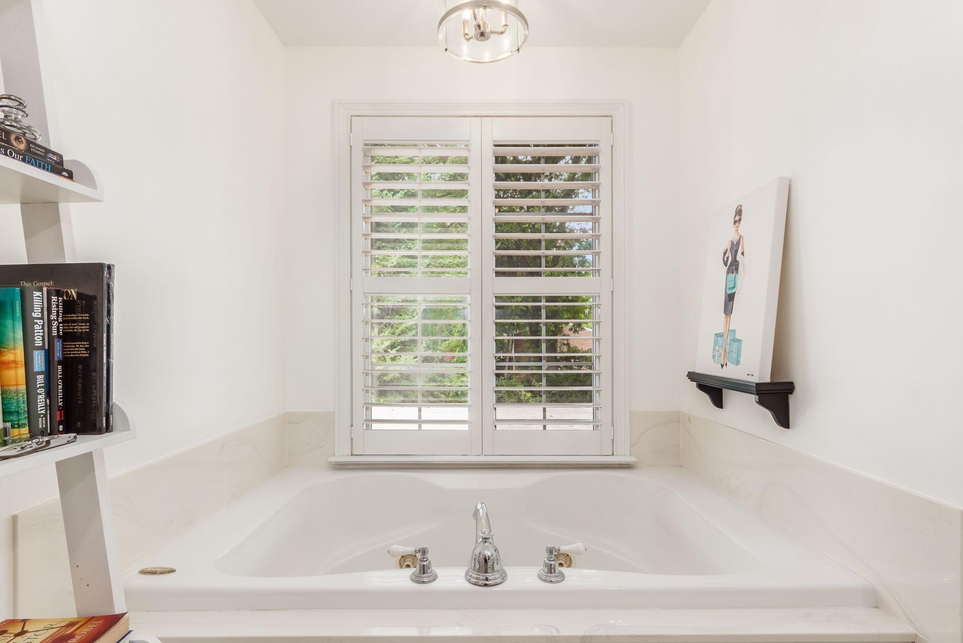 782 Hartford St, Columbus OH 43085-3113 exterior