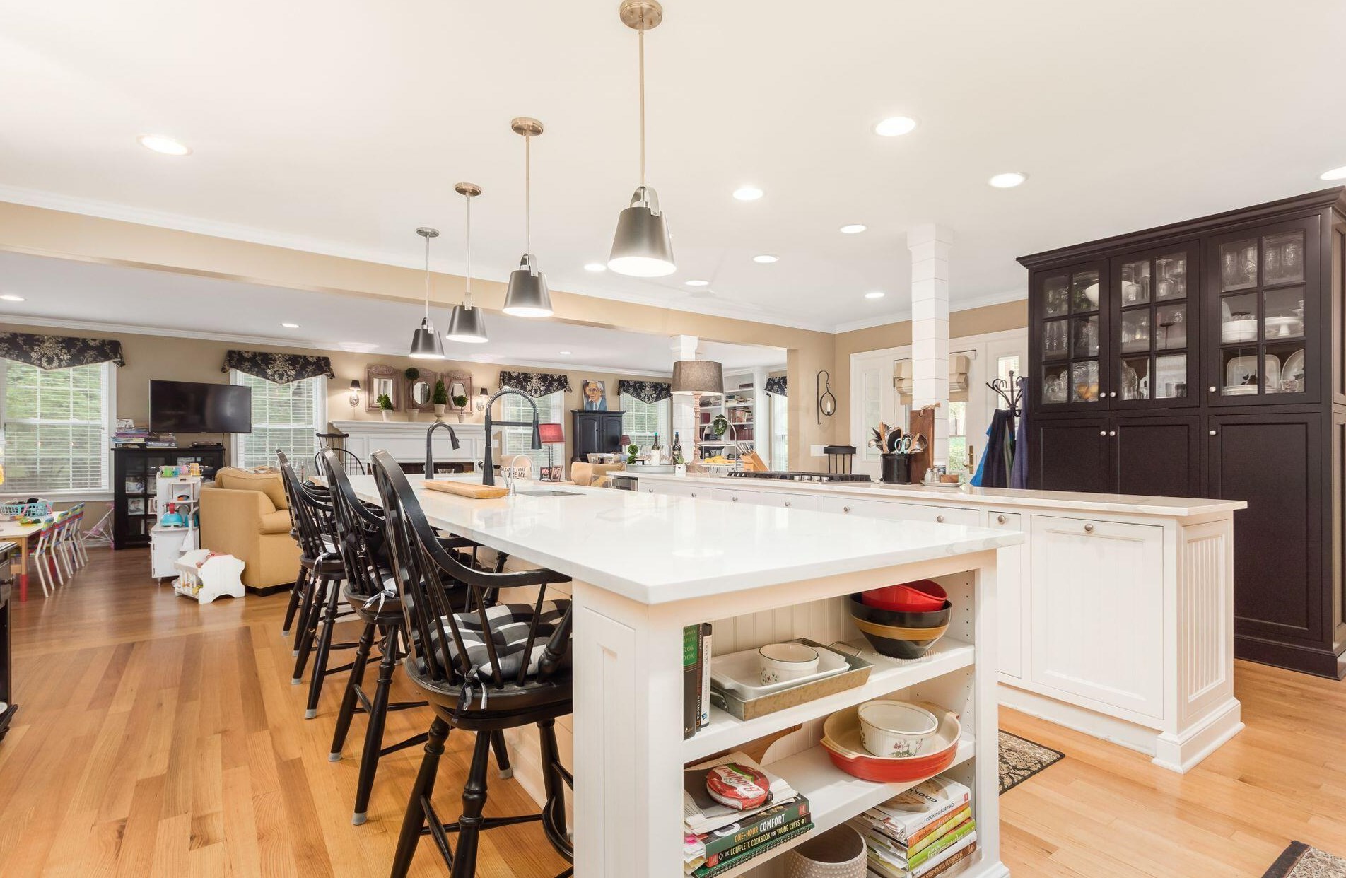 782 Hartford St, Columbus OH 43085-3113 exterior