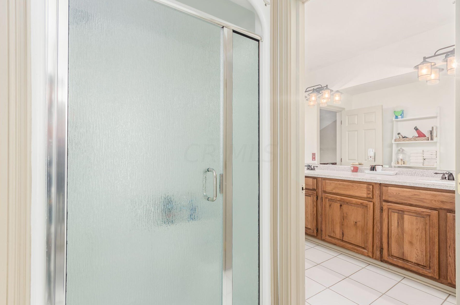 782 Hartford St, Columbus OH 43085-3113 exterior