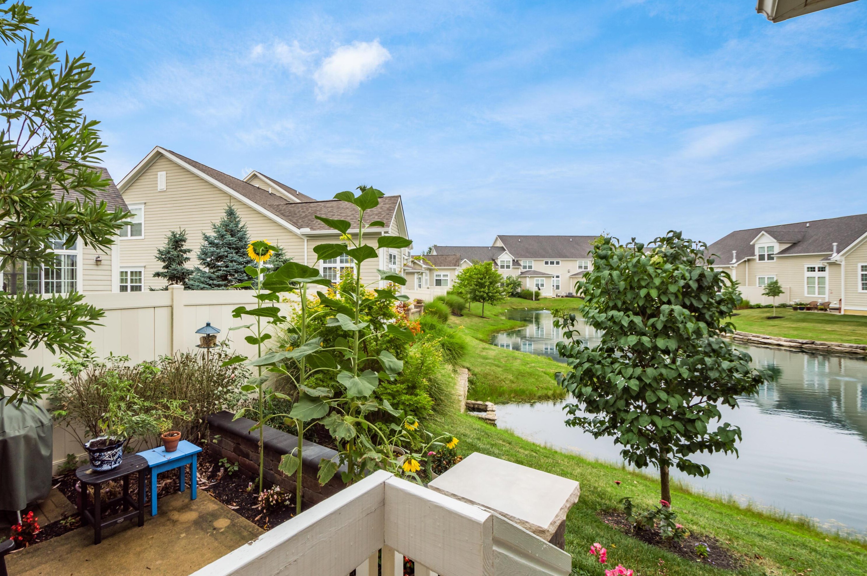 6901 Foresthaven Loop, Dublin OH  43016-6301 exterior