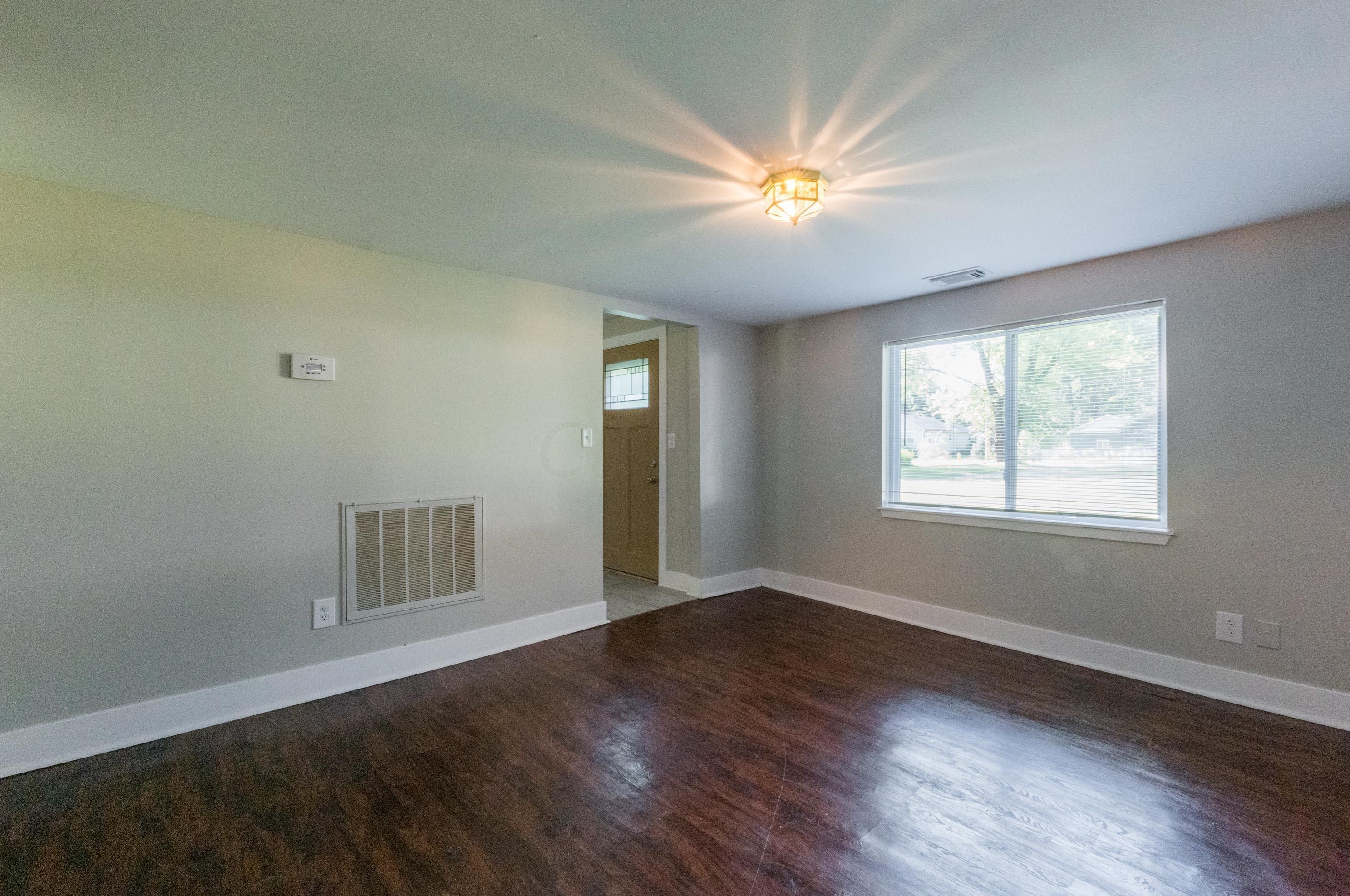 1860 Richmond Rd, Columbus OH 43223-3213 exterior