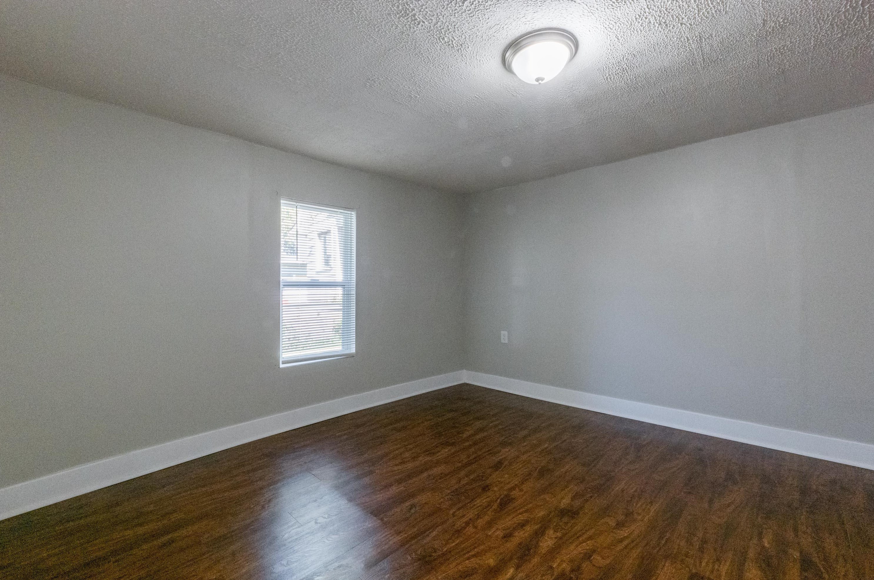 1860 Richmond Rd, Columbus OH 43223-3213 exterior