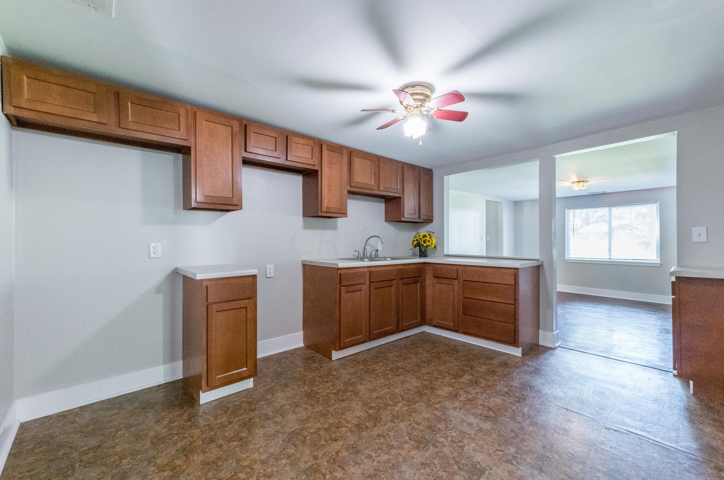 1860 Richmond Rd, Columbus OH 43223-3213 exterior