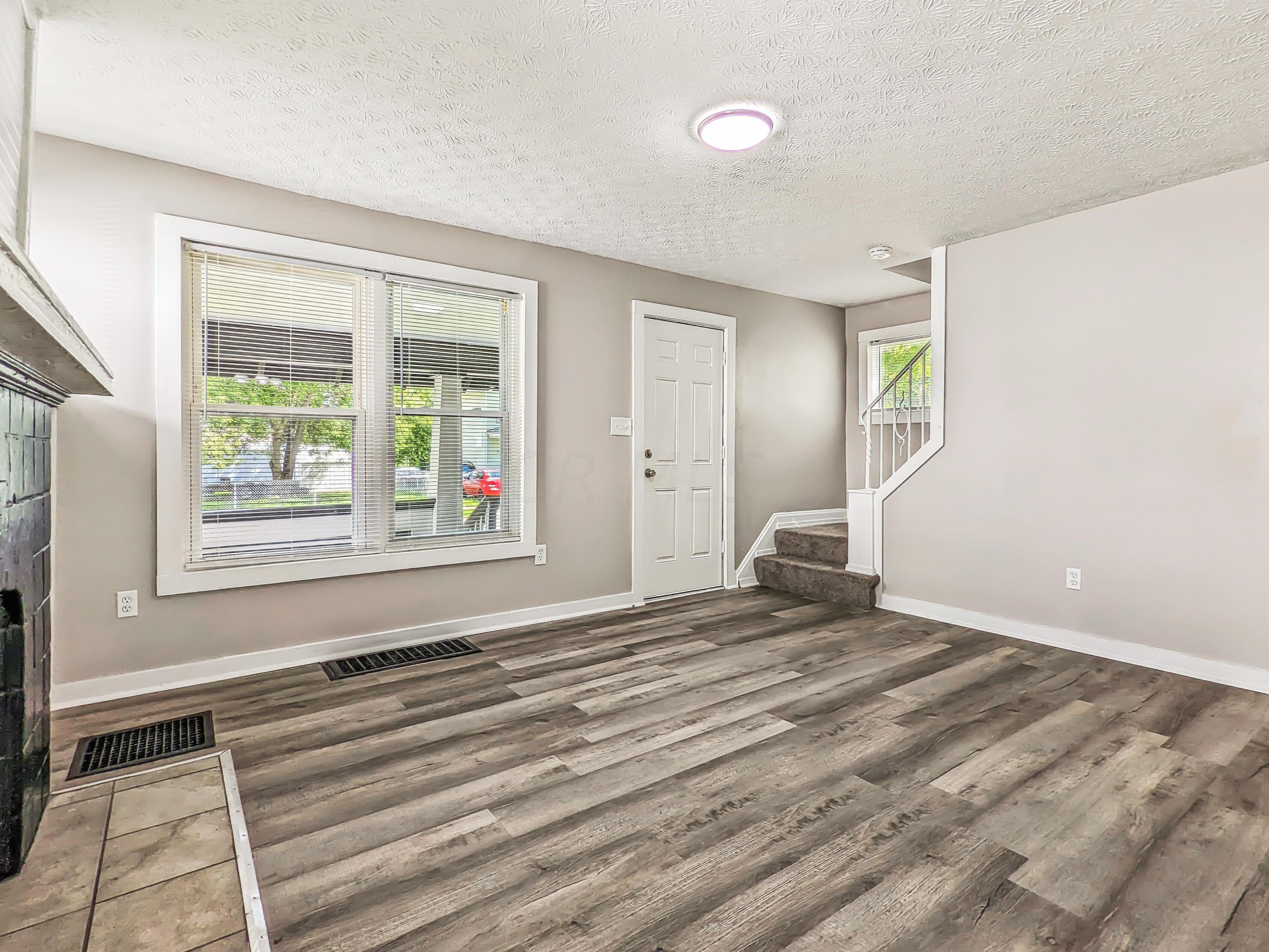 617 Wayne Ave, Columbus OH 43204-3154 exterior