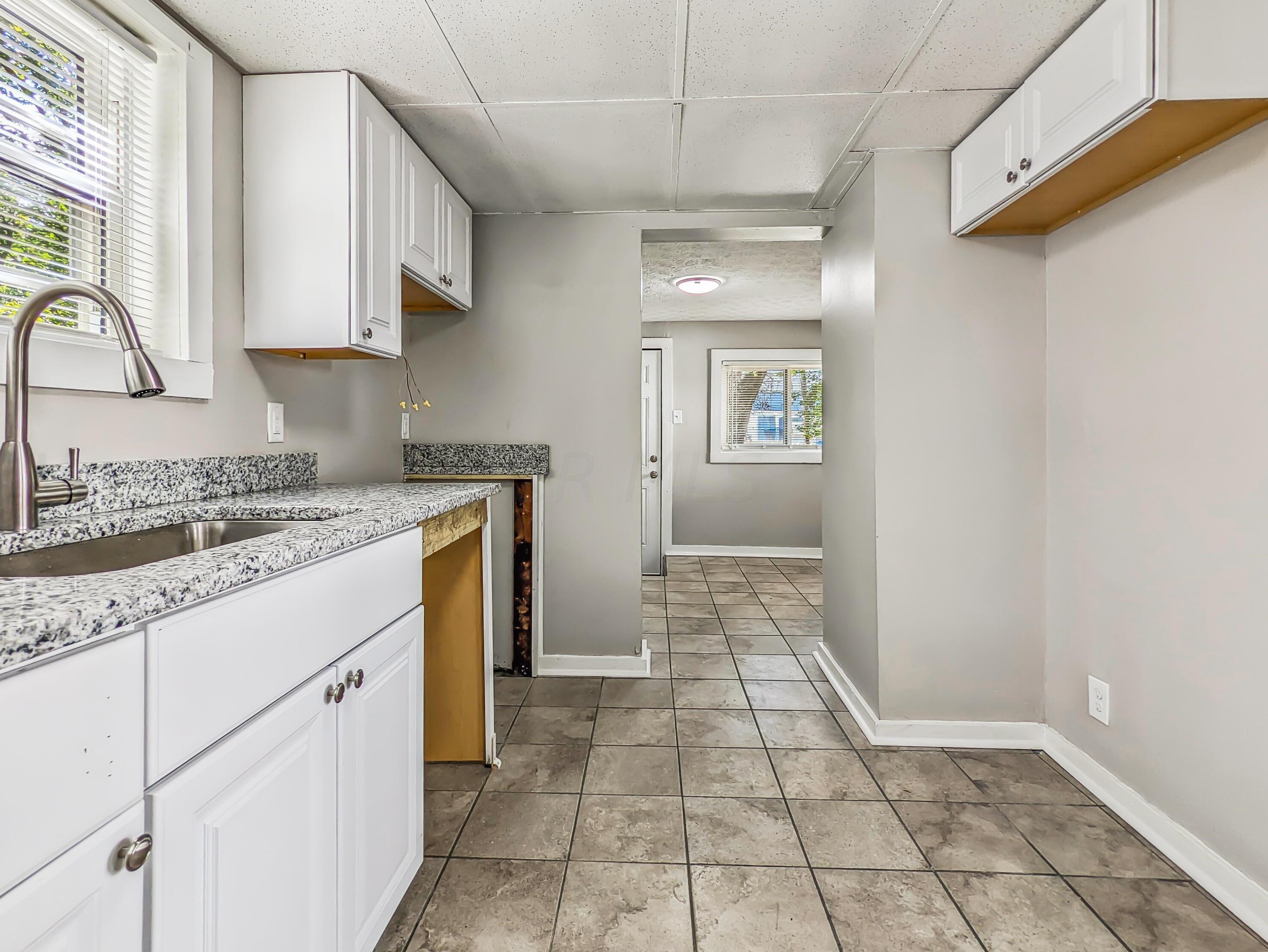 617 Wayne Ave, Columbus OH 43204-3154 exterior