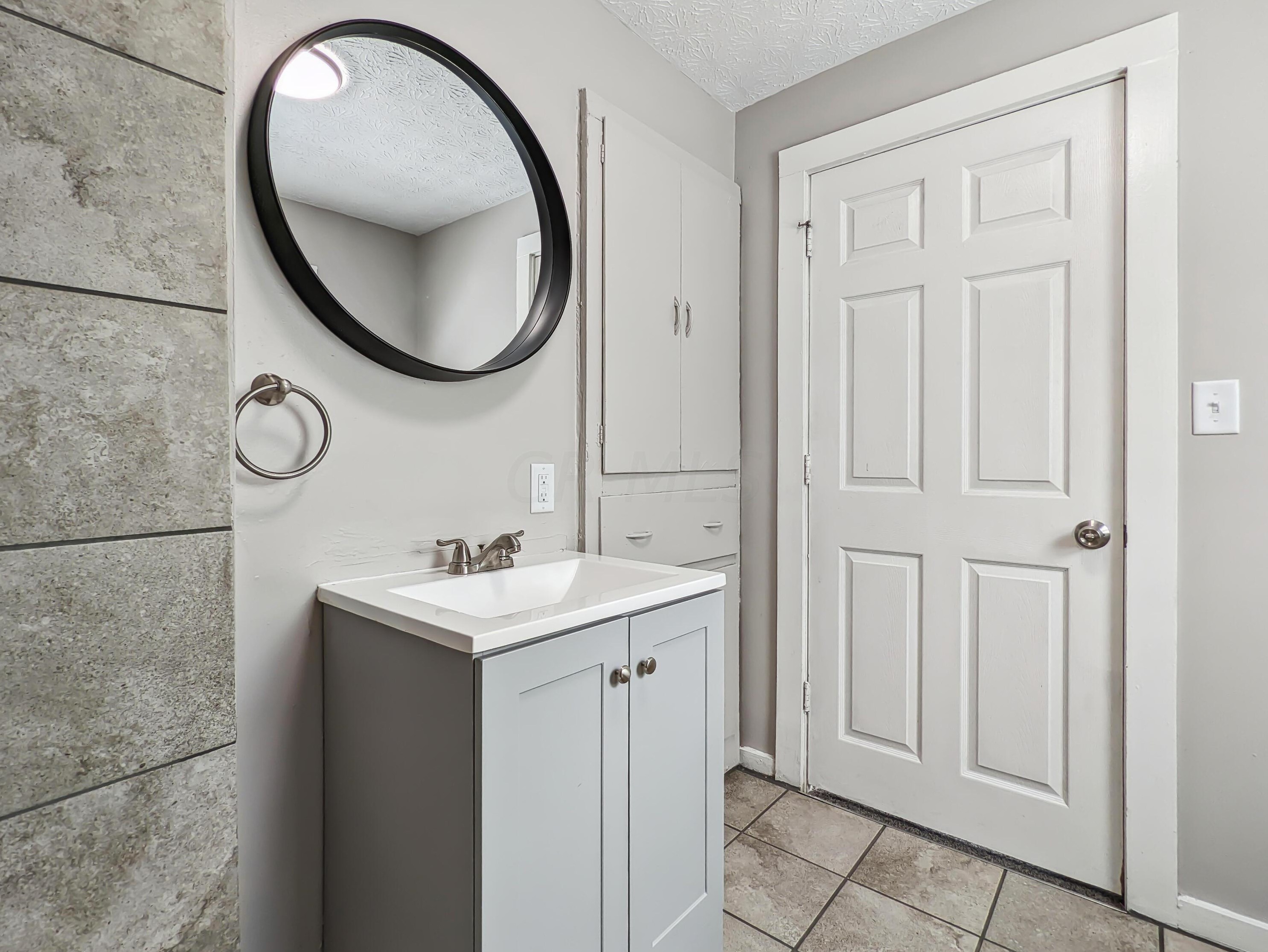 617 Wayne Ave, Columbus OH 43204-3154 exterior