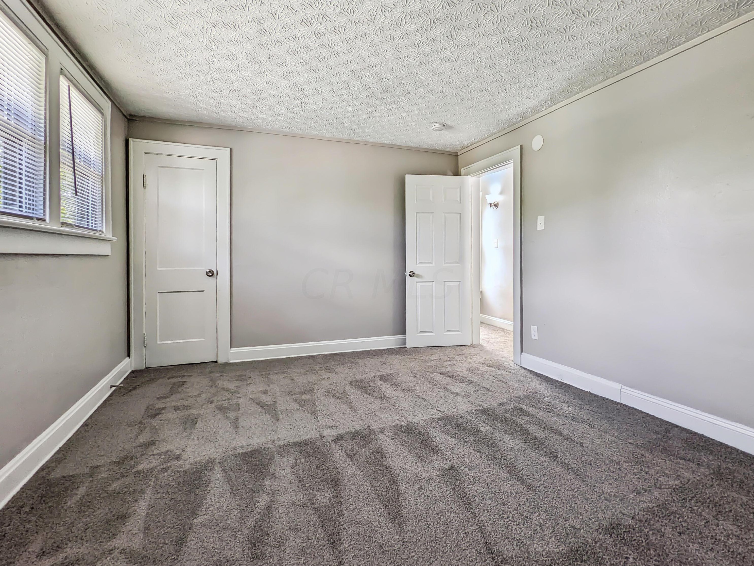 617 Wayne Ave, Columbus OH 43204-3154 exterior