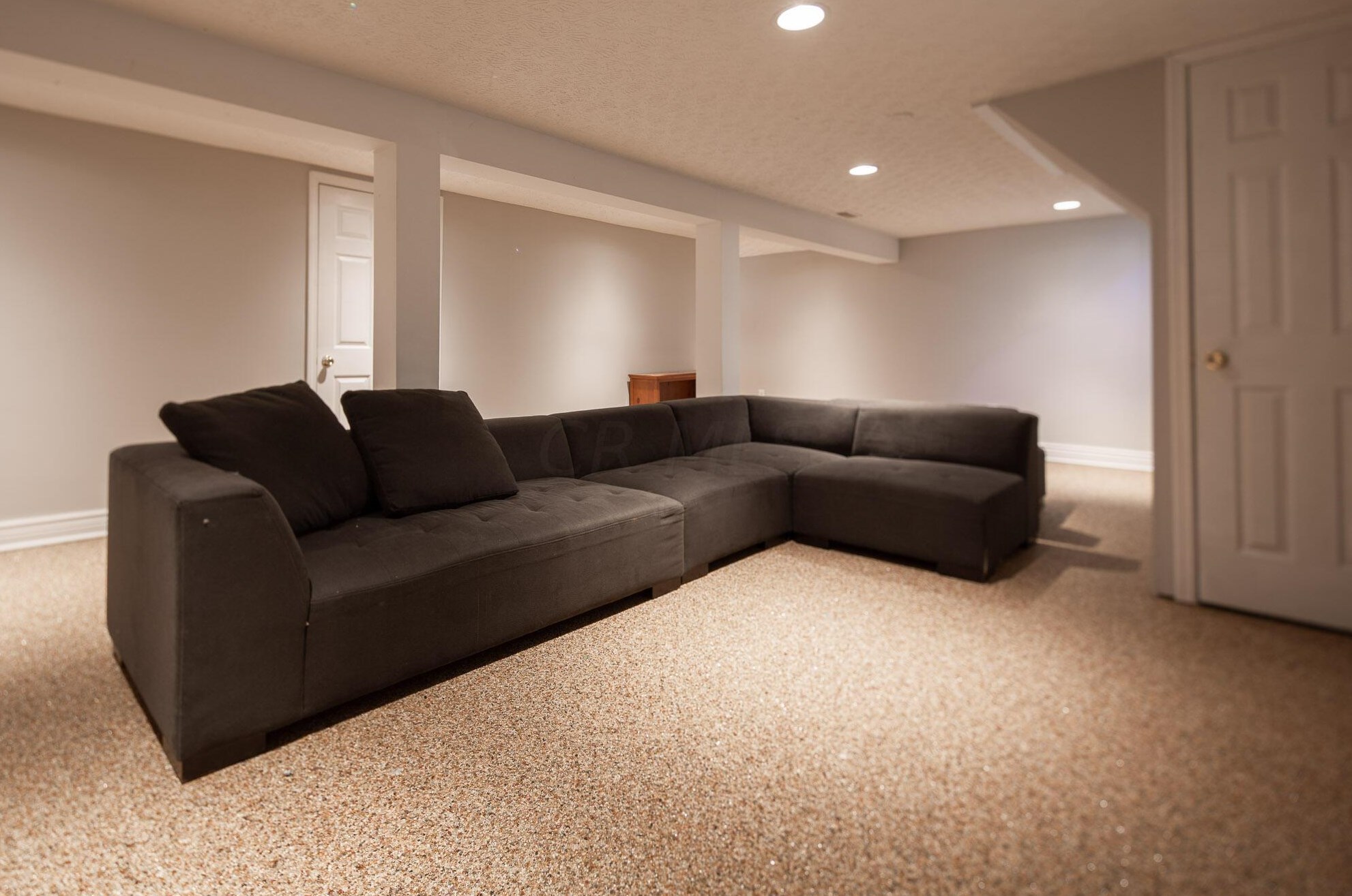 697 Grandon Ave, Columbus OH 43209-2528 exterior