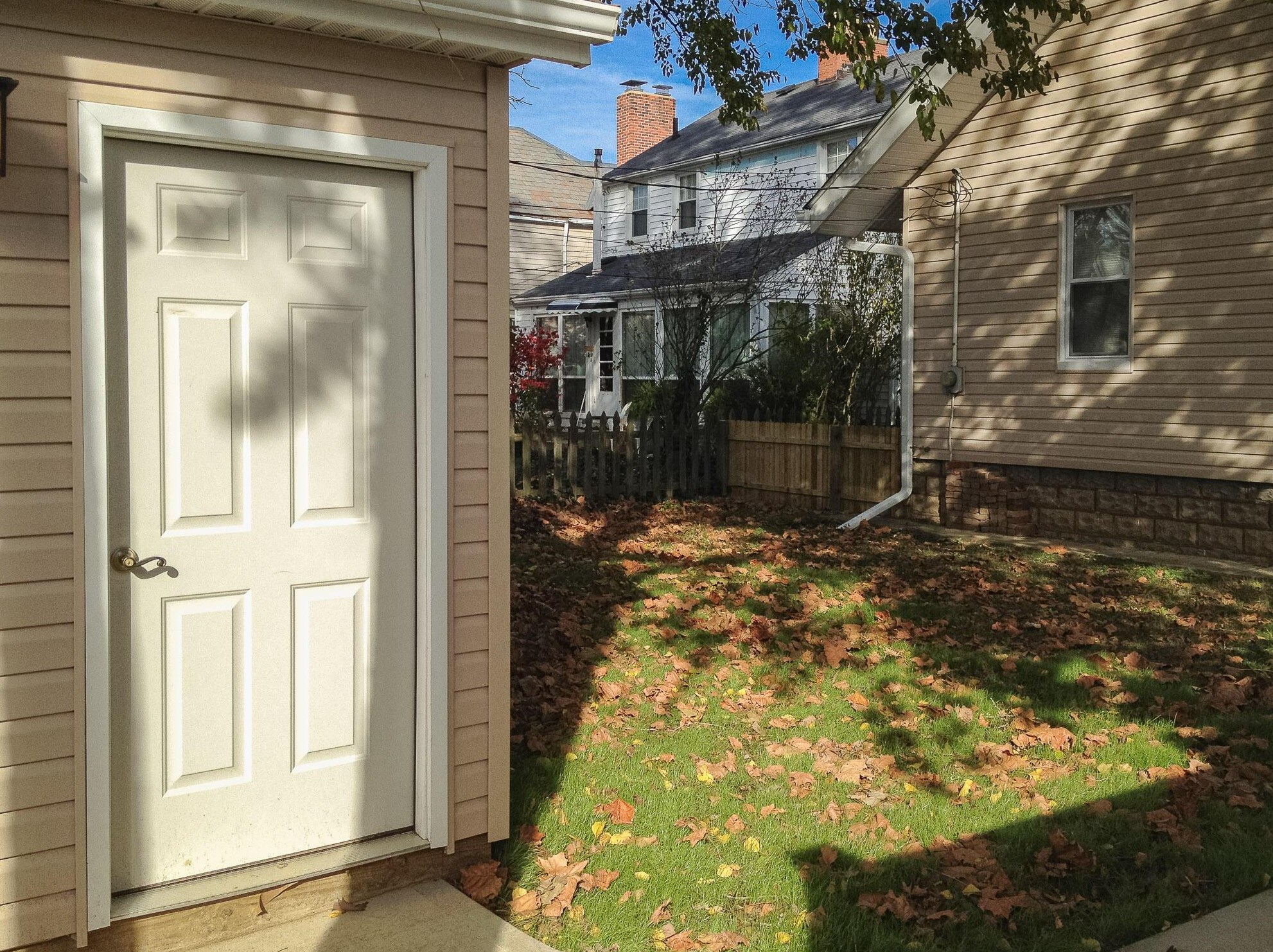 697 Grandon Ave, Columbus OH 43209-2528 exterior