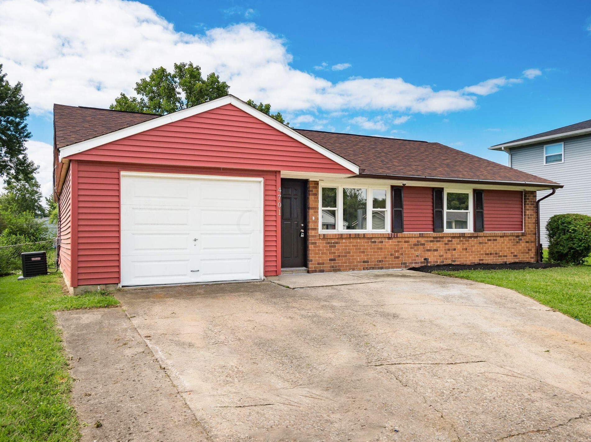 4701 Arnold Ave, Columbus, OH 43228-1800