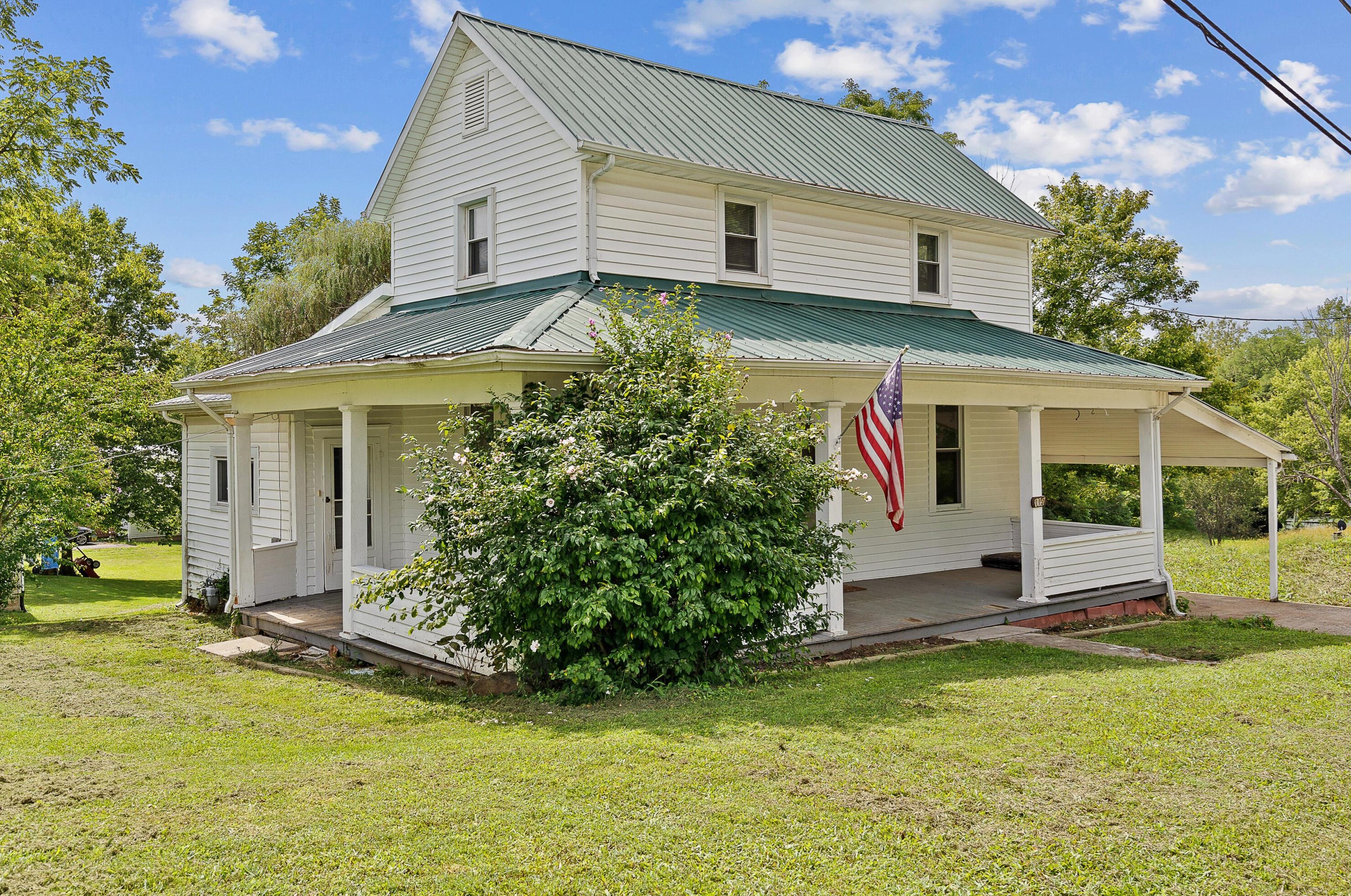 113 N High St, Fayette County, OH 45135