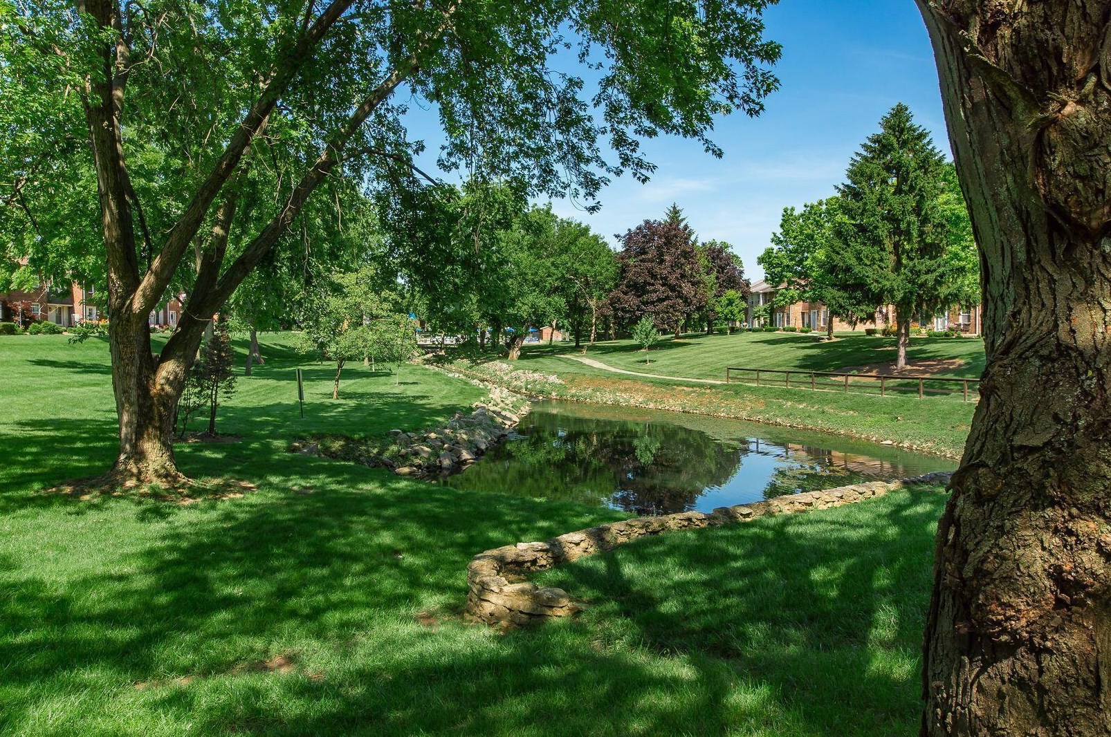 484 Clairbrook Ave, Columbus OH 43228-2536 exterior