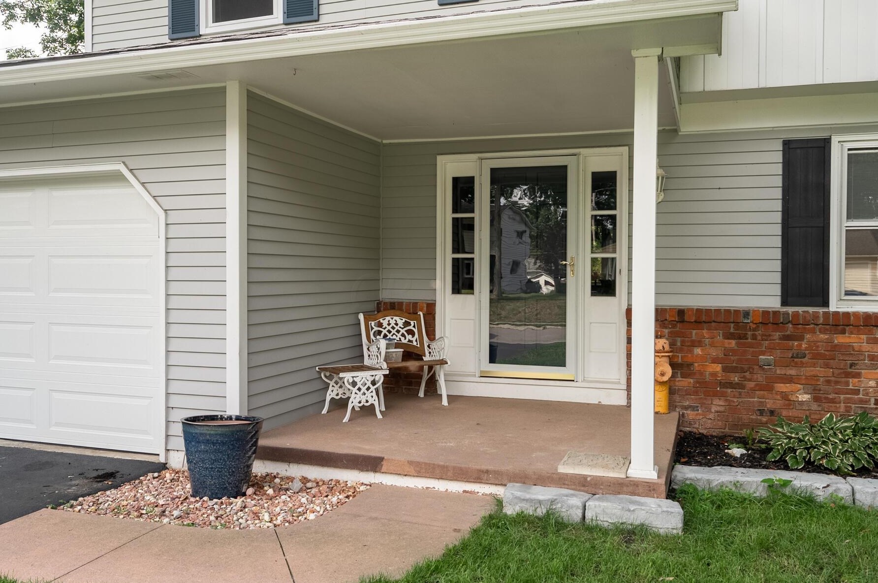 241 Cottswold Dr, Delaware, OH 43015