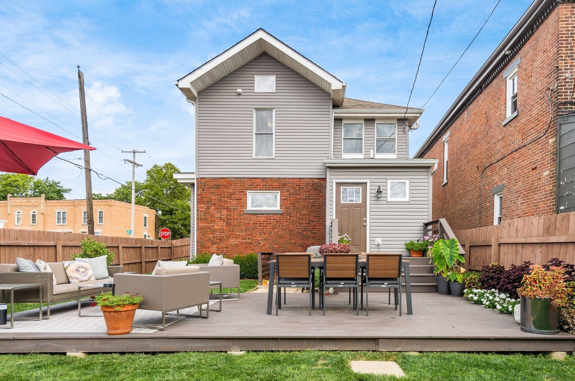 197 Miami Ave, Columbus OH 43203-1867 exterior