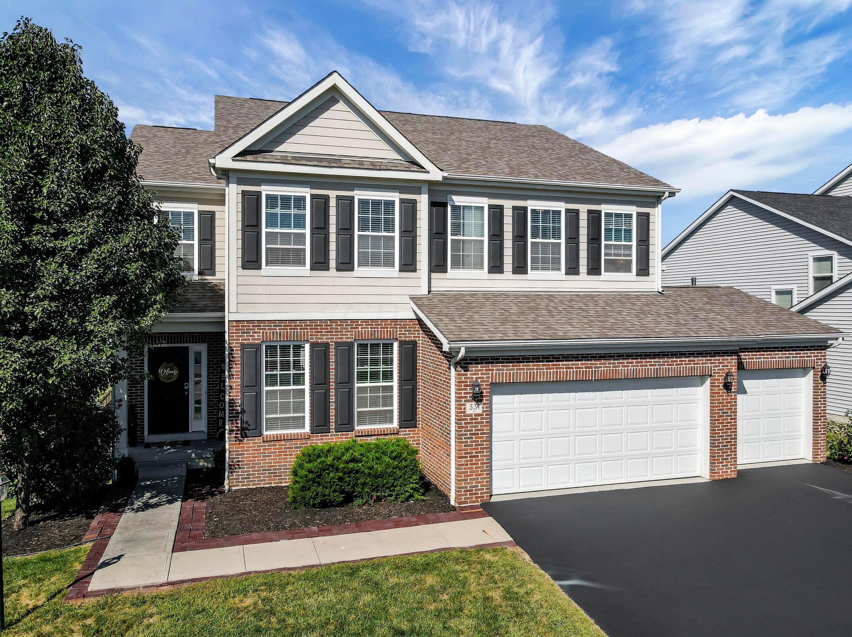 331 Fox Glen Dr, Pickerington, OH 43147-7759