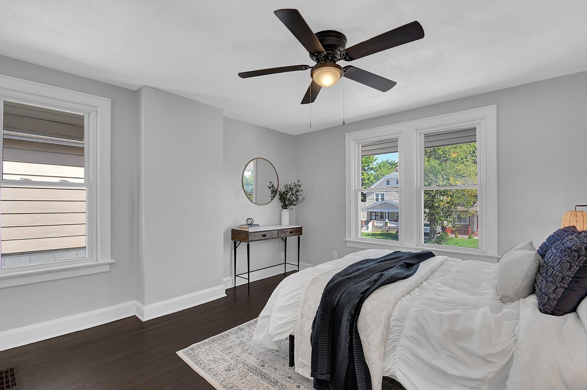 1199 Lockbourne Rd, Columbus OH  43206-3238 exterior