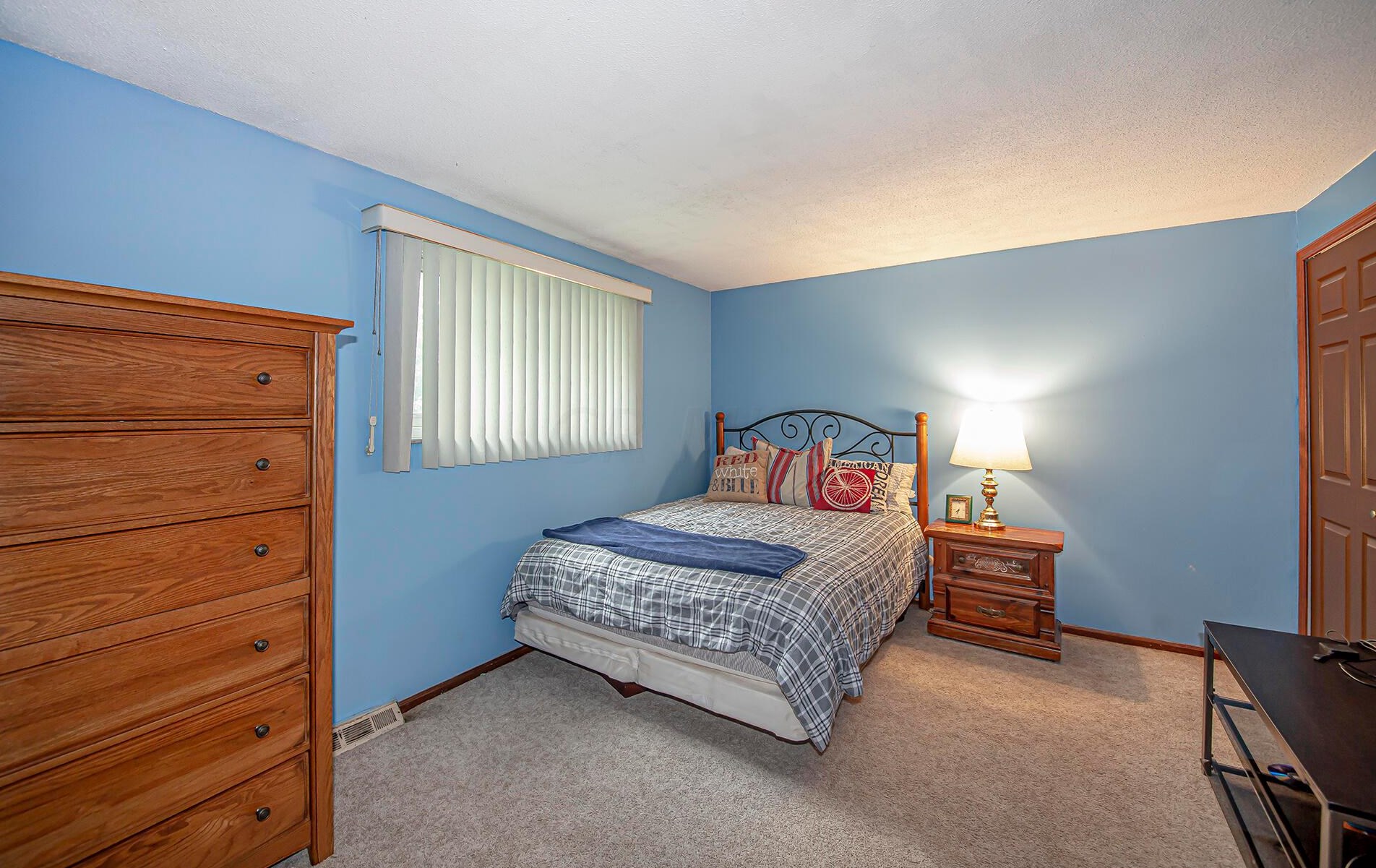 180 Landover Rd, Columbus OH 43230-3130 exterior