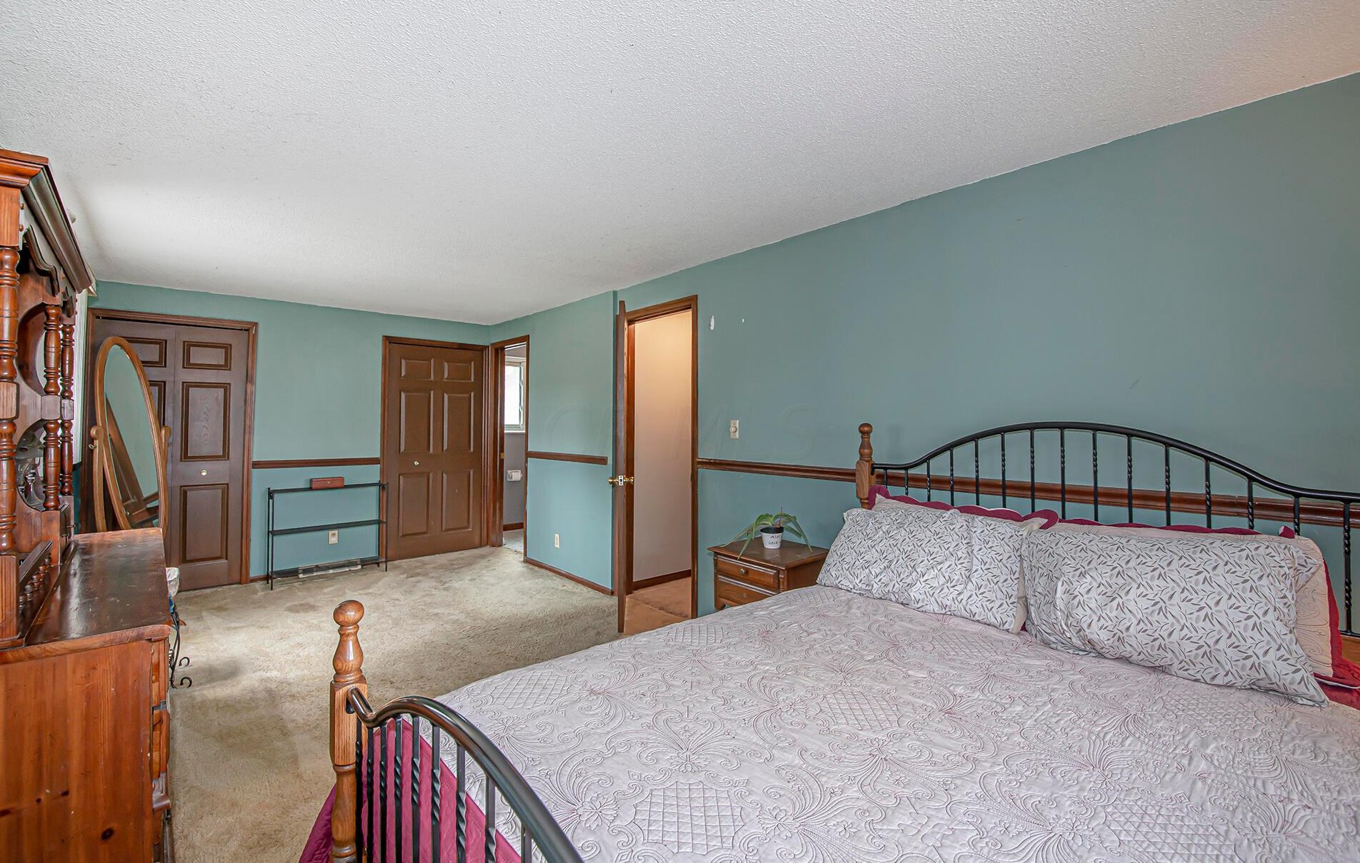 180 Landover Rd, Columbus OH 43230-3130 exterior