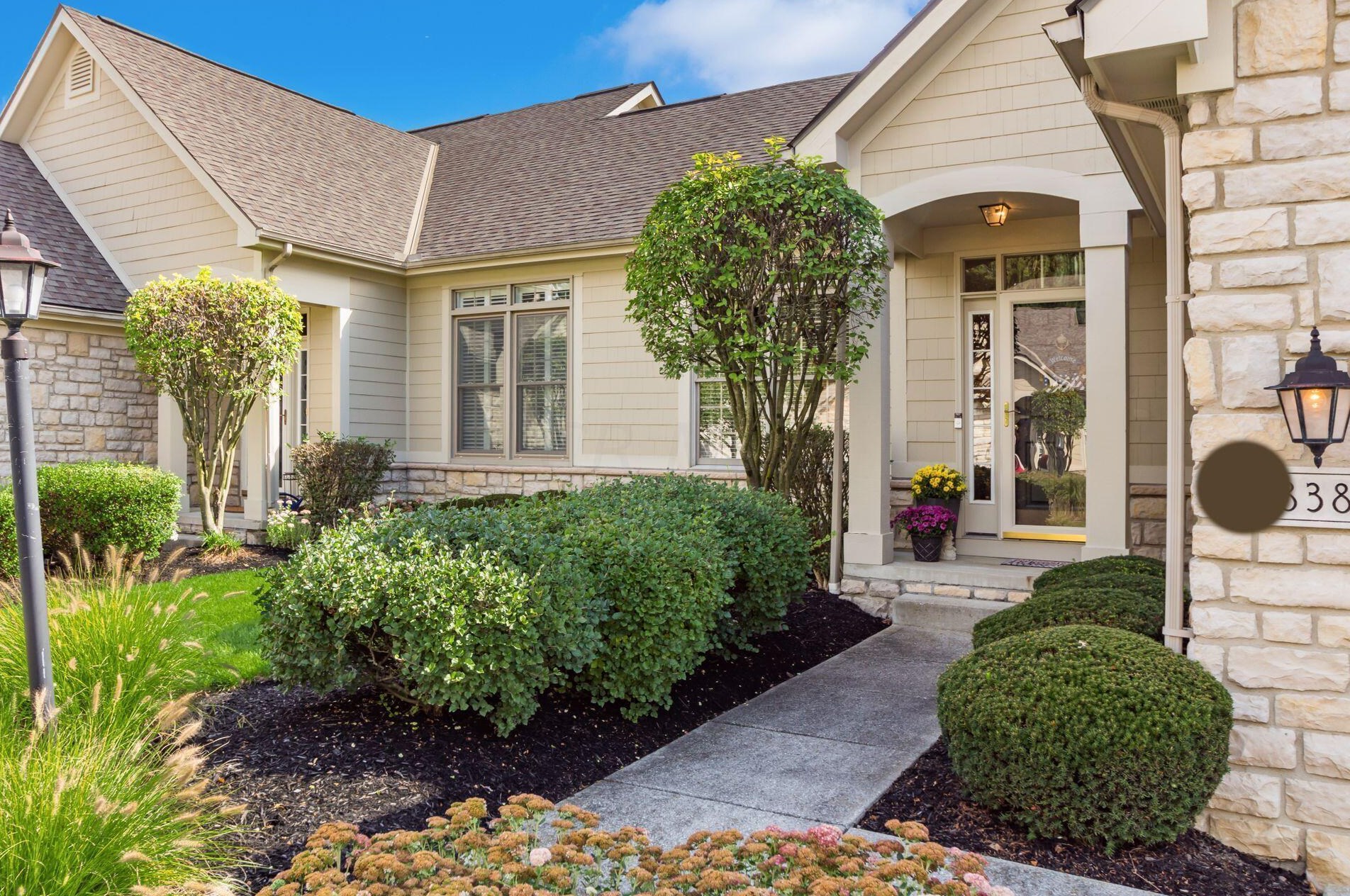 7838 Linksview Cir, Westerville, OH 43082-8578
