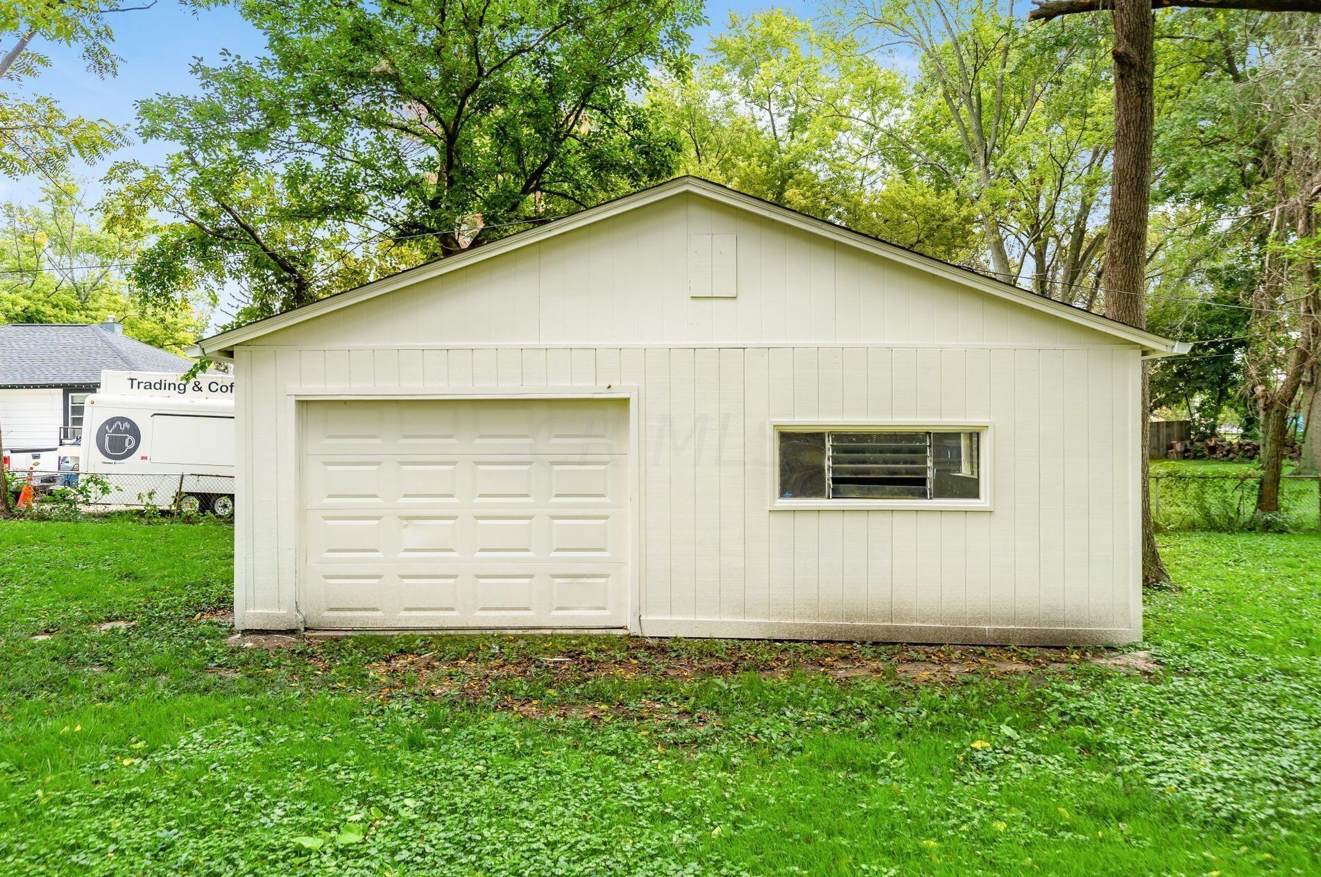 1651 Case Rd, Columbus OH  43235-7518 exterior