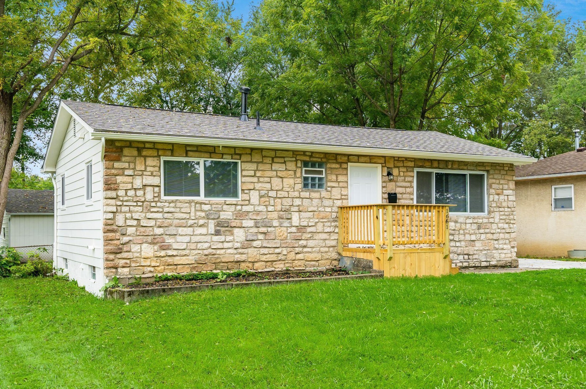 1651 Case Rd, Columbus OH  43235-7518 exterior