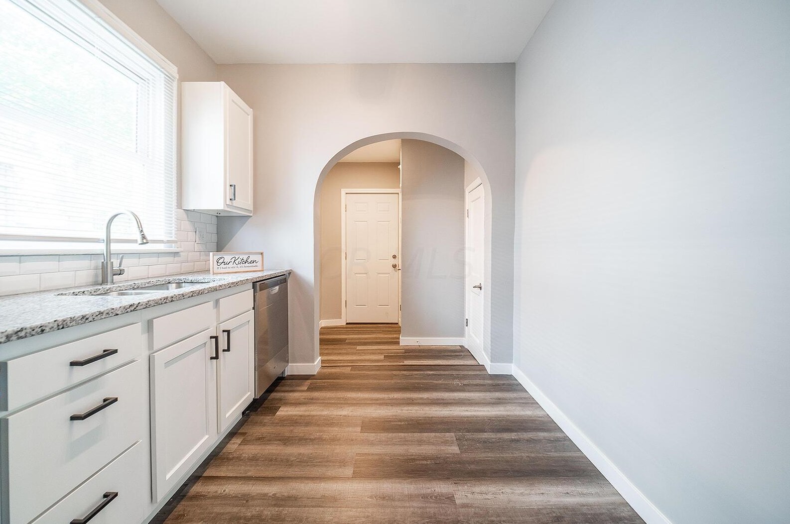 98 Oakley Ave, Columbus OH  43204-3214 exterior