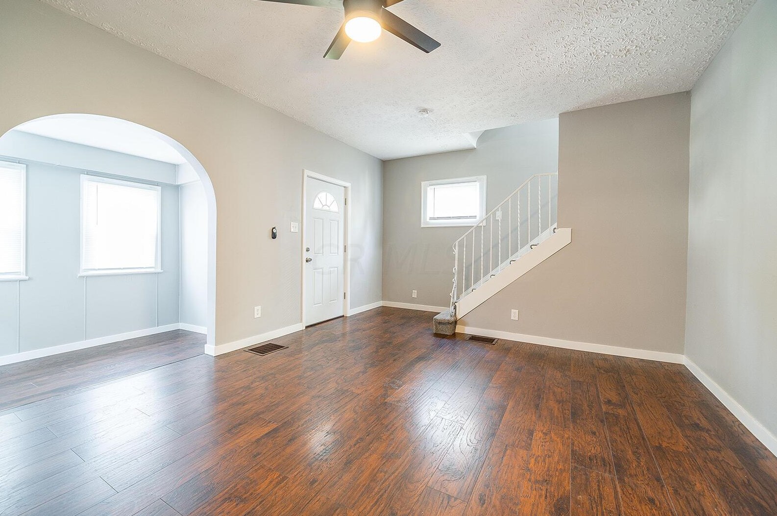 98 Oakley Ave, Columbus OH  43204-3214 exterior