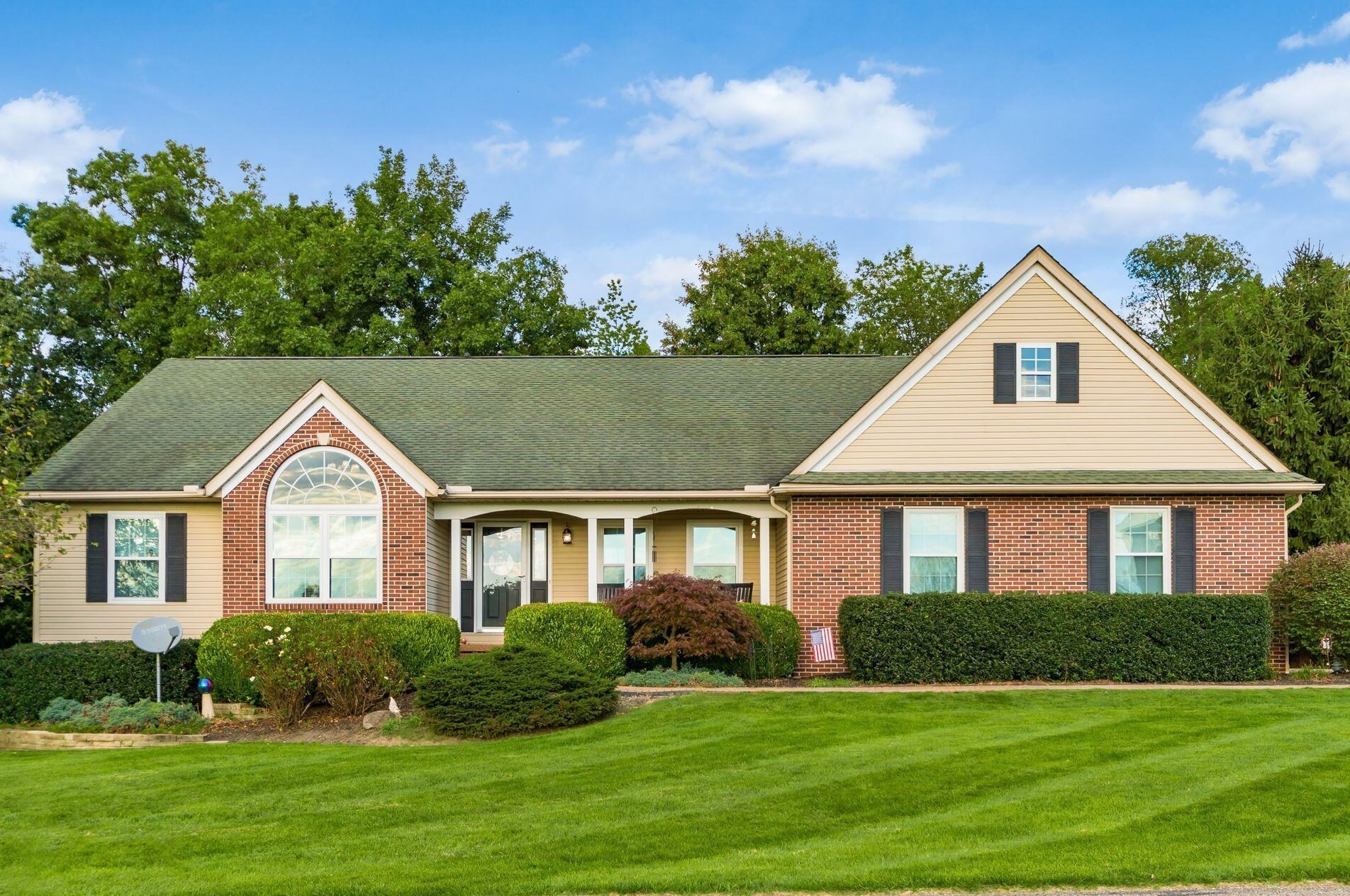 105 Sycamore Way, Thornville, OH 43076-8001