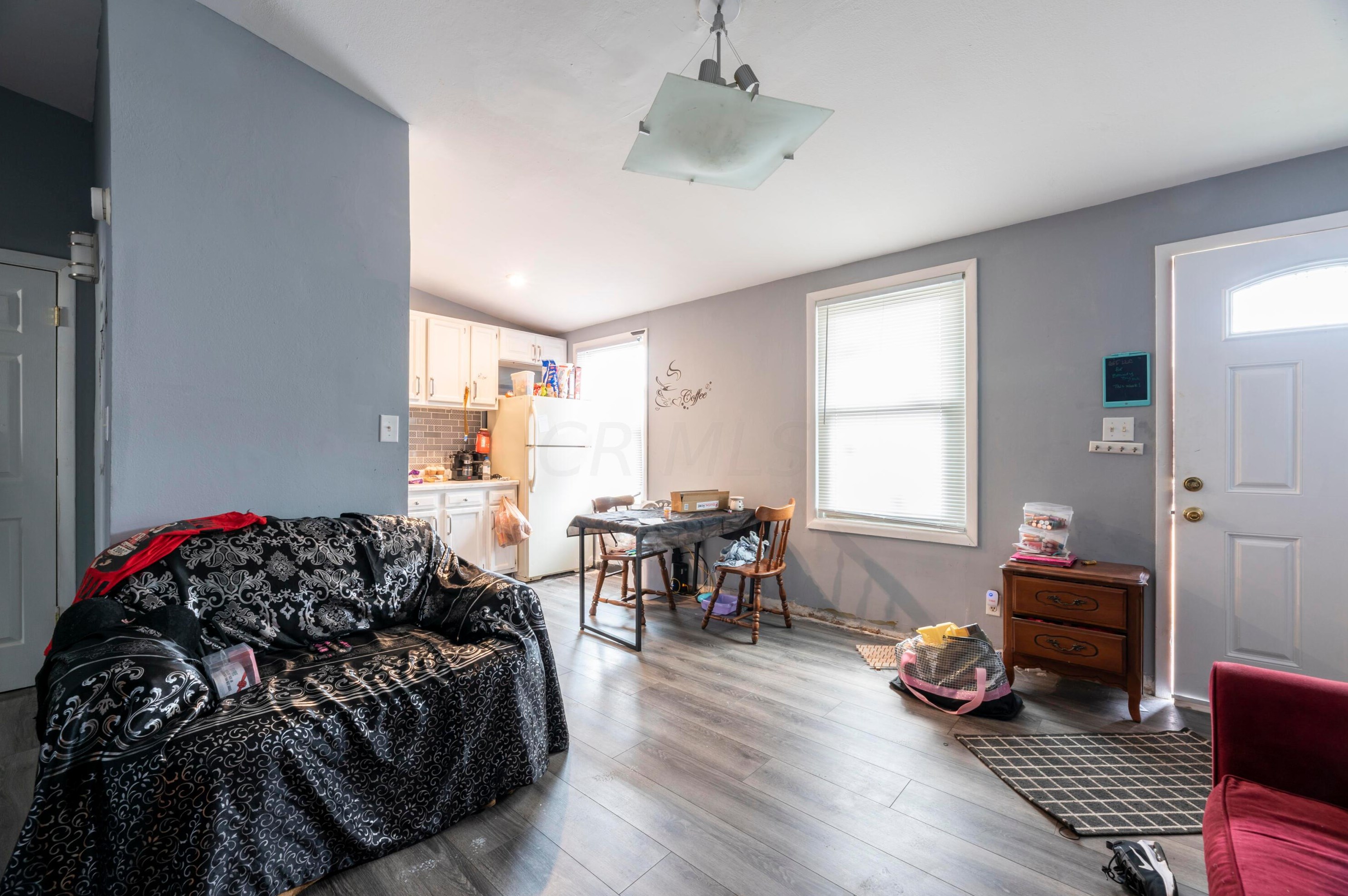 2445 Hiawatha St, Columbus OH  43211-1109 exterior