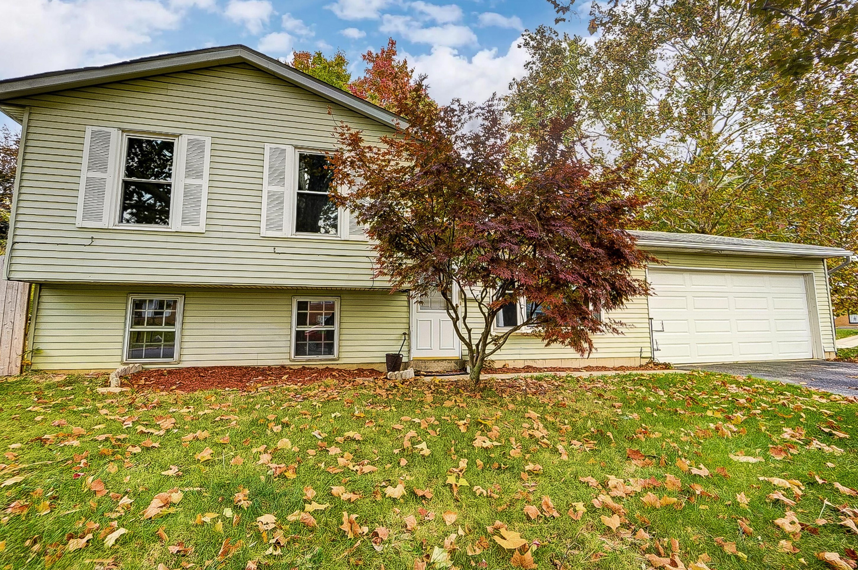 4687 Glendon Rd, Columbus, OH 43229-6407