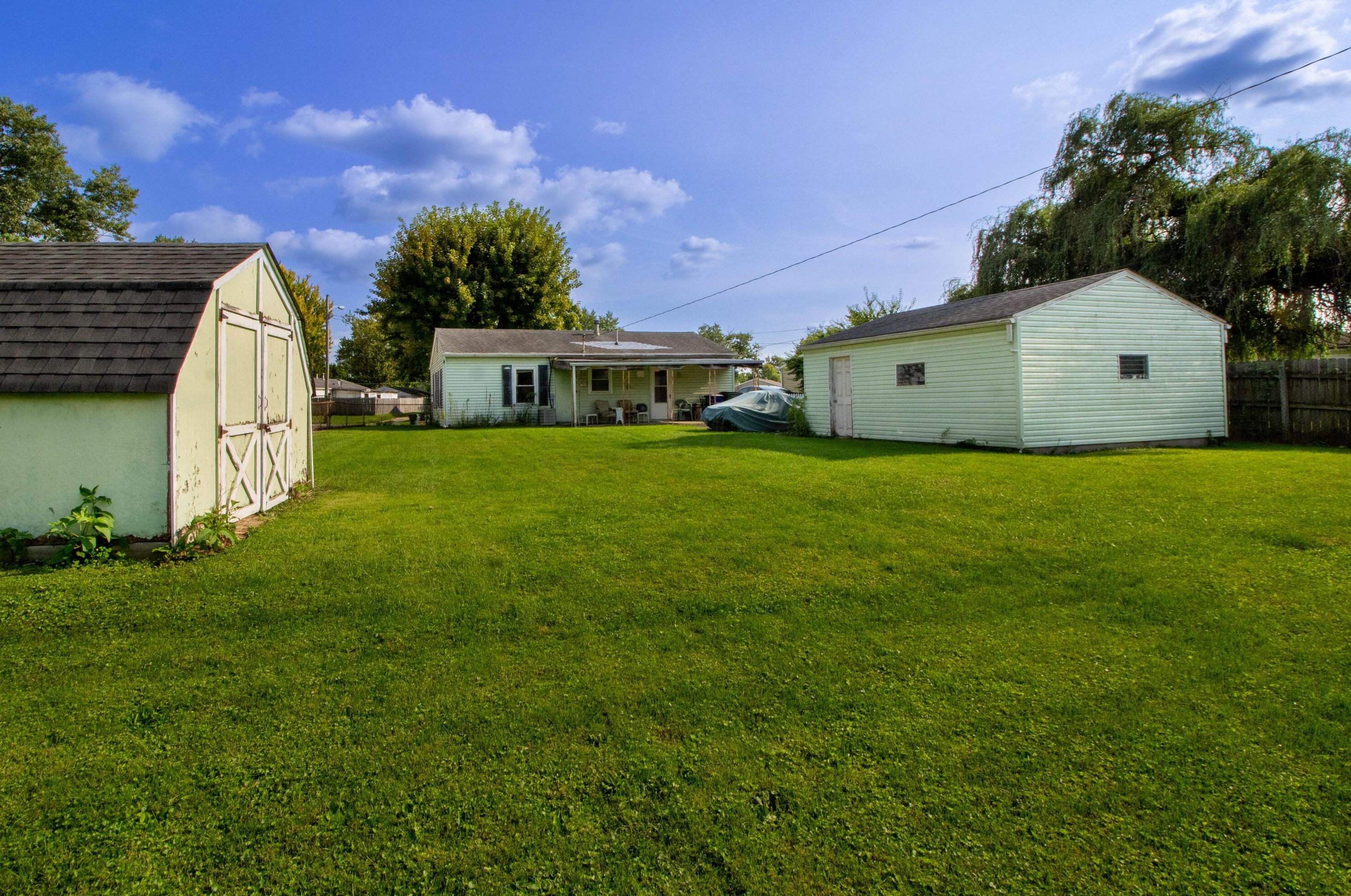 2721 Claude Dr, Columbus OH 43207-3646 exterior