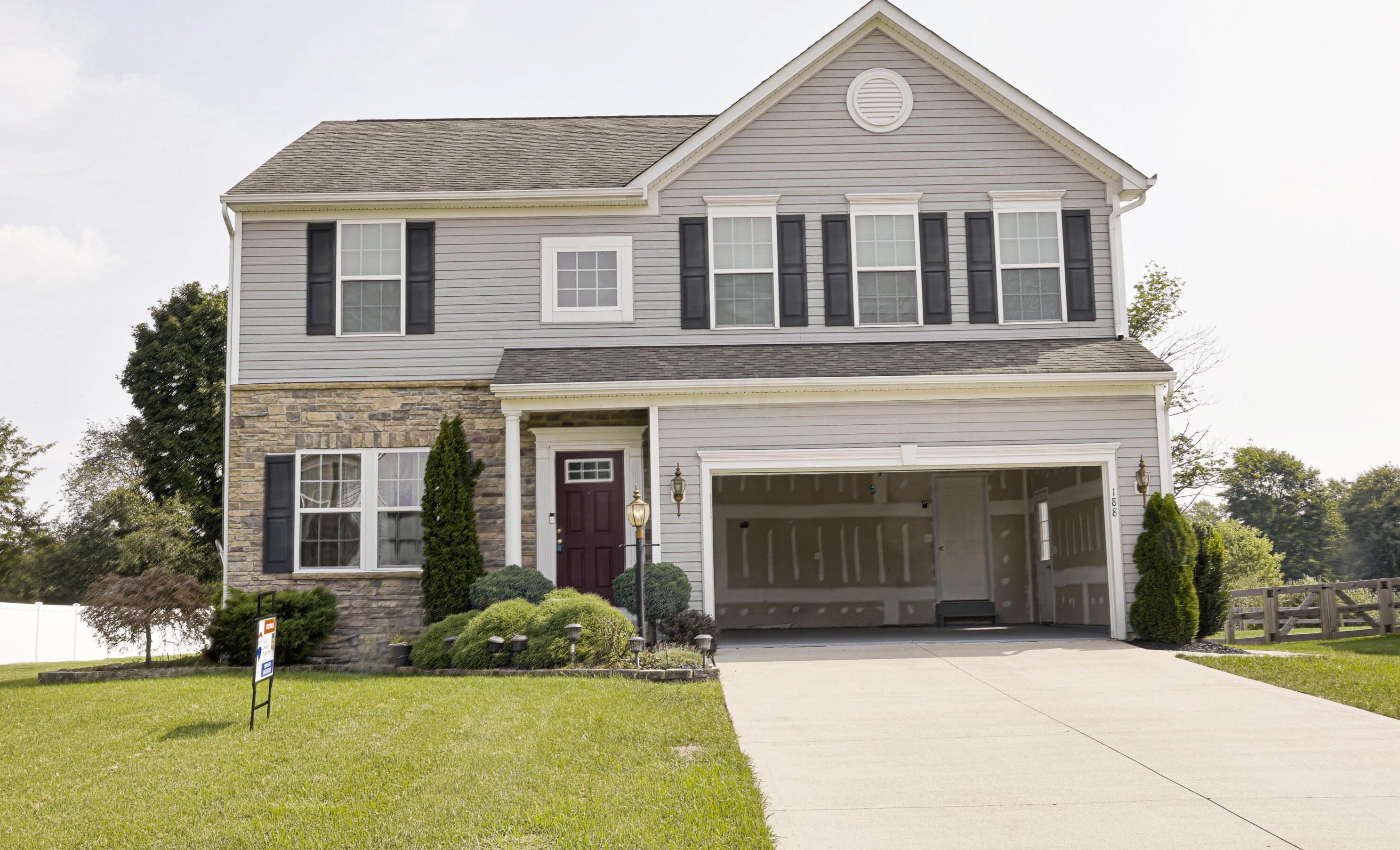 188 Spring Flower Way, Pataskala, OH 43062