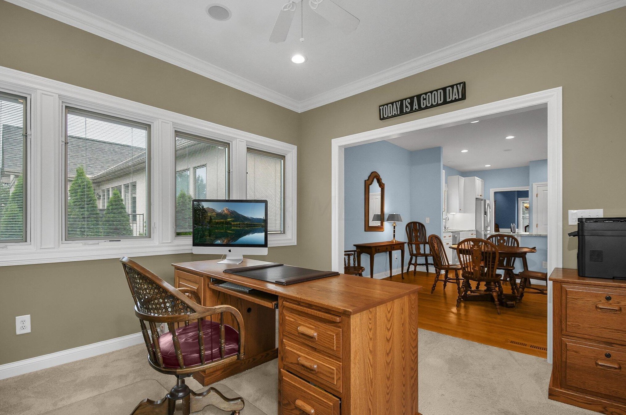 1917 Lake Shore Dr, Columbus OH 43204-4963 exterior