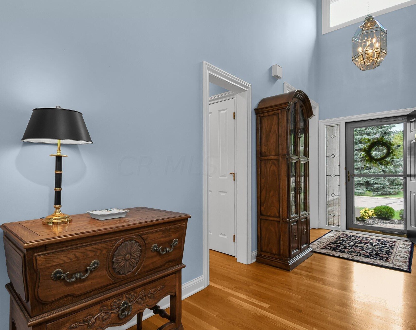 1917 Lake Shore Dr, Columbus OH 43204-4963 exterior