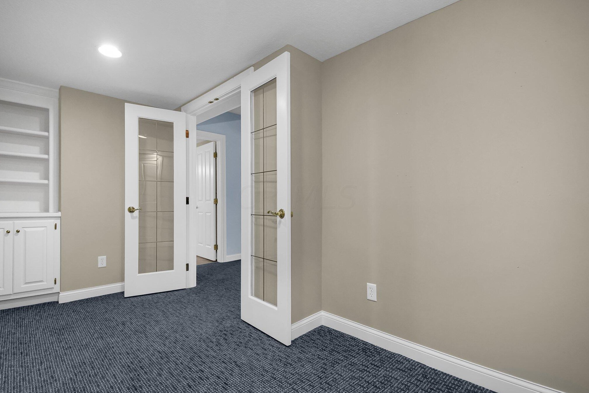 1917 Lake Shore Dr, Columbus OH 43204-4963 exterior