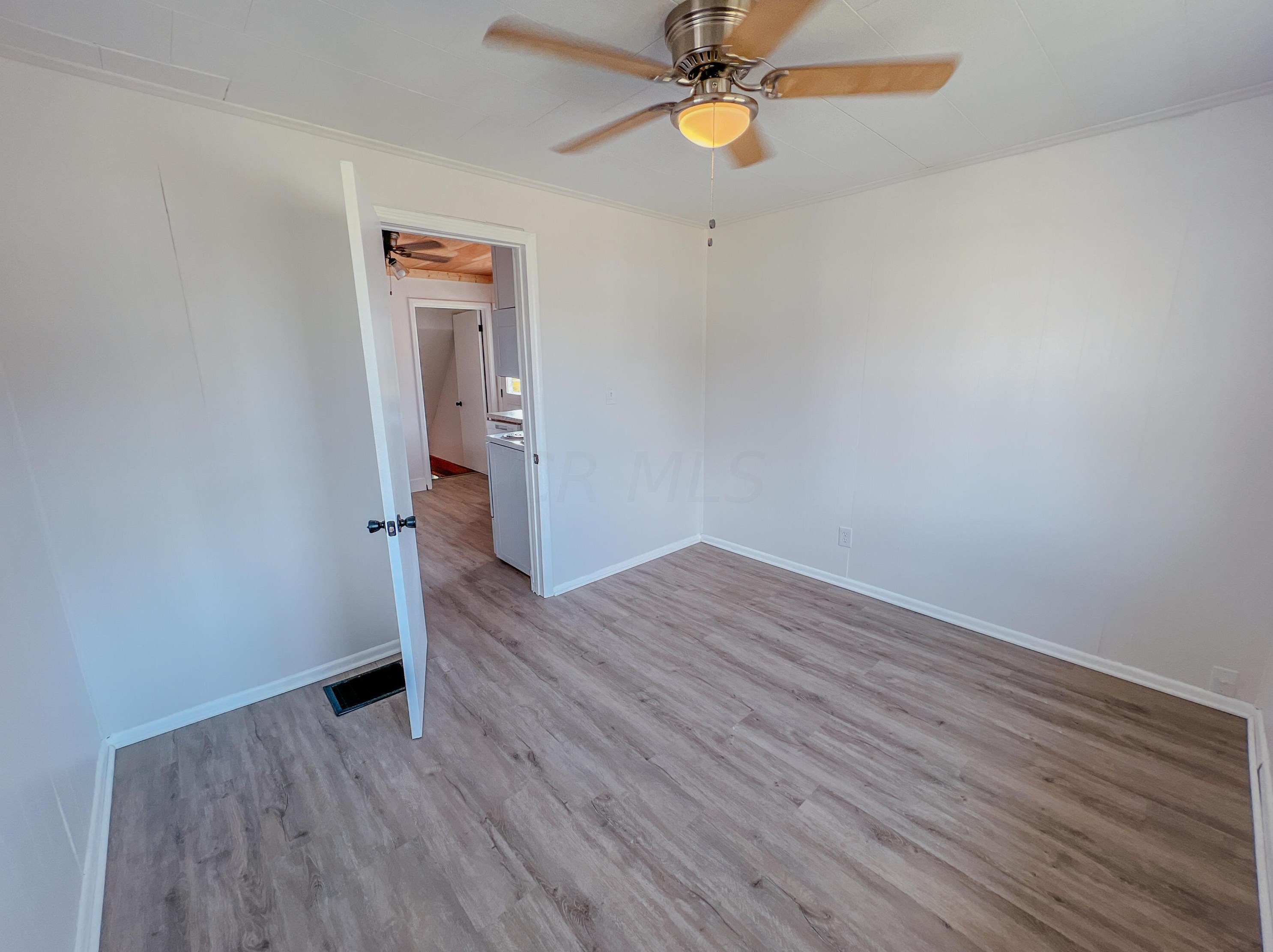 2265 Homewood Ave, Columbus OH 43223-1728 exterior